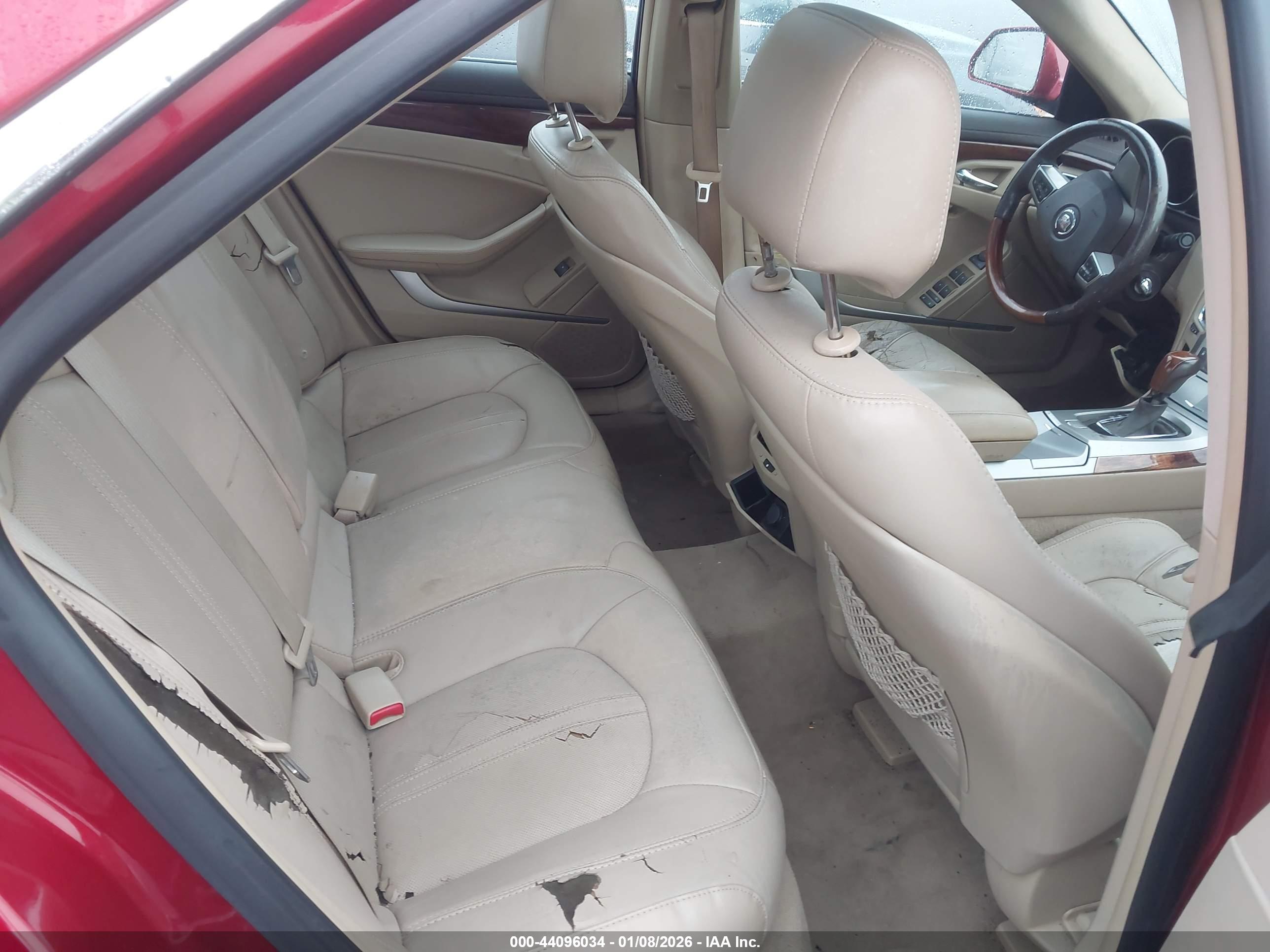 CADILLAC CTS image 8