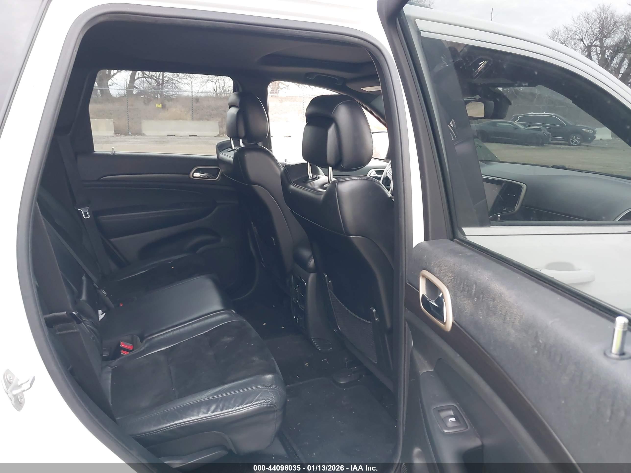 JEEP GRAND image 8