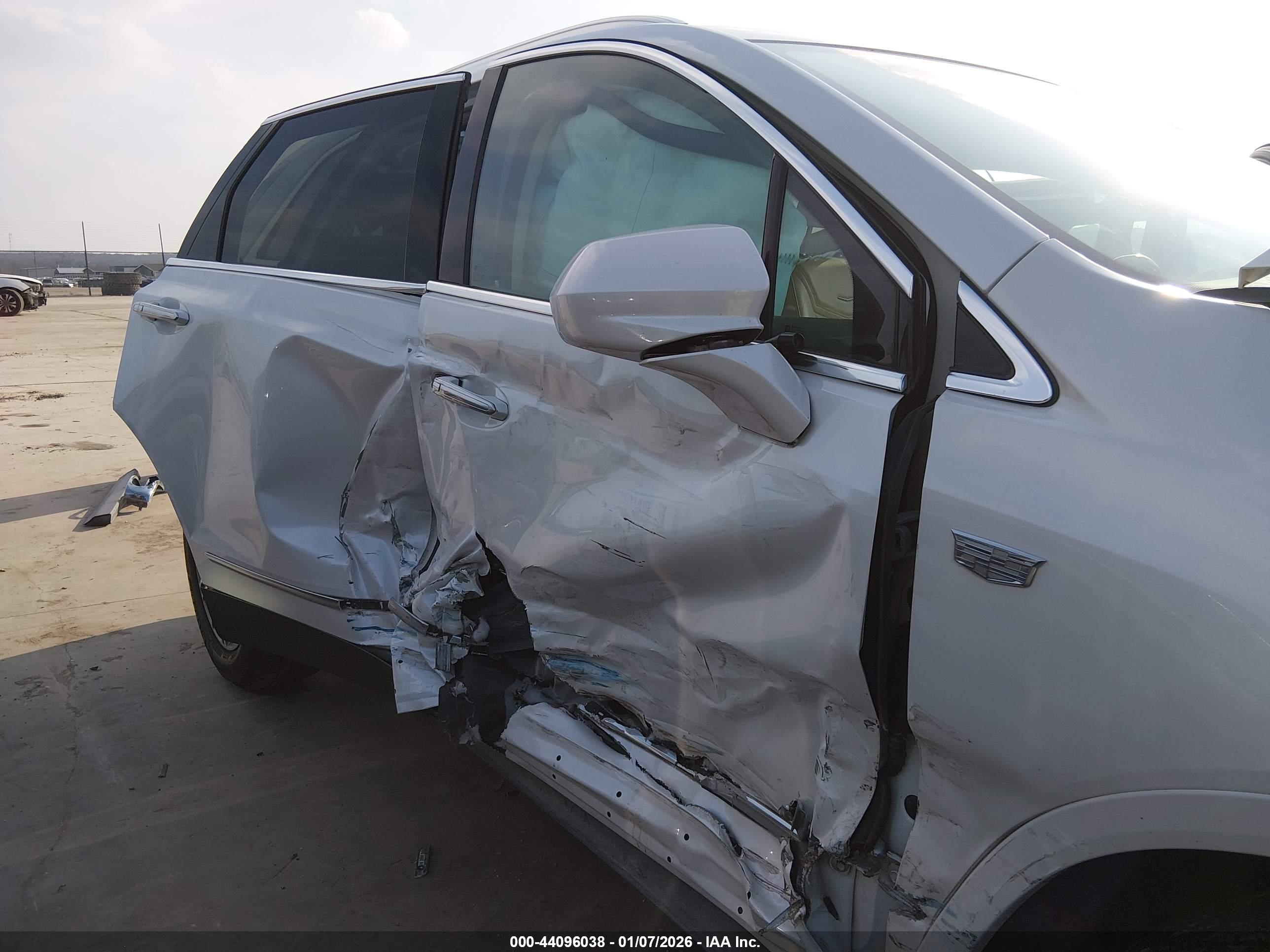 CADILLAC XT5 image 6