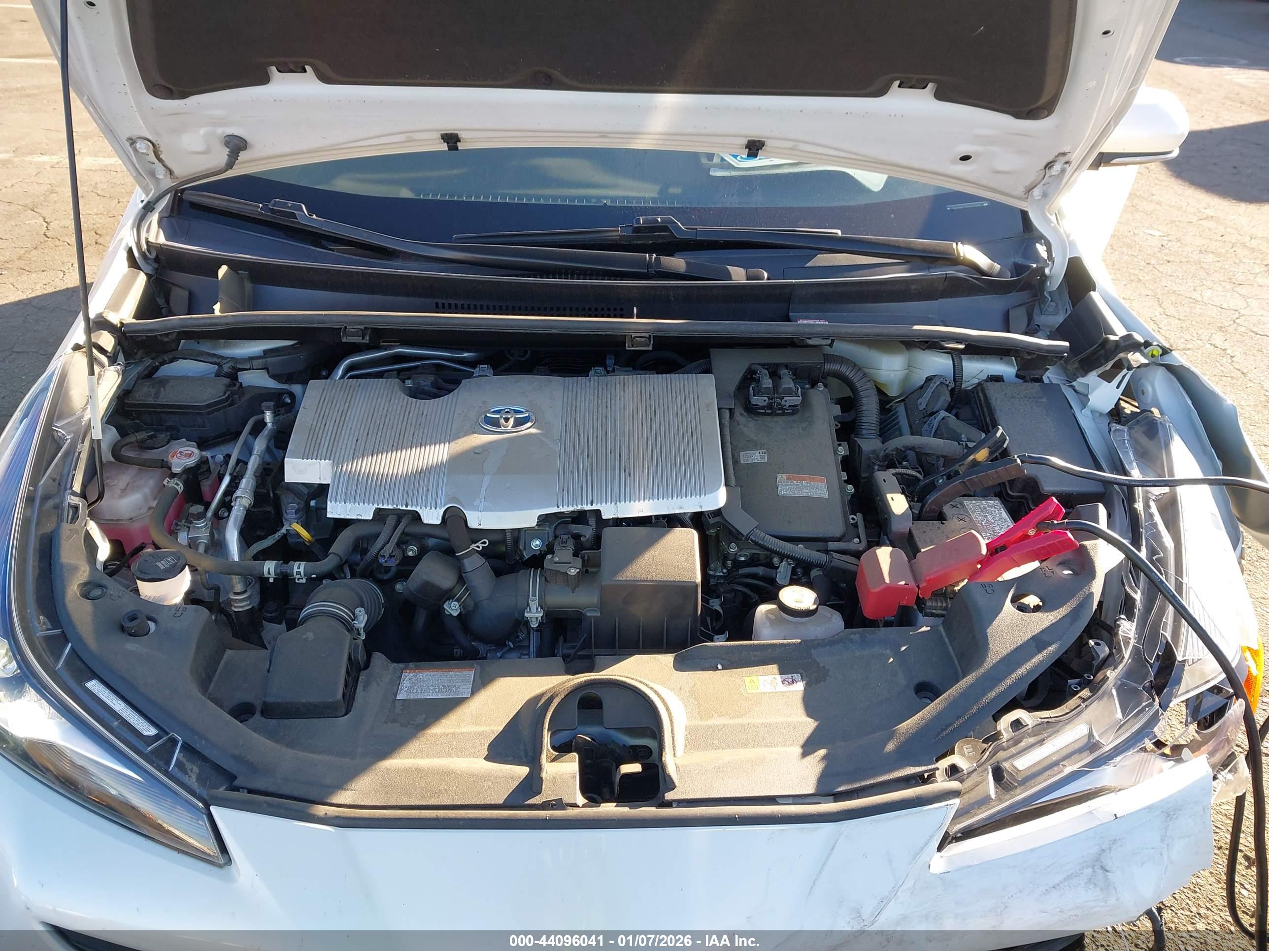 TOYOTA PRIUS image 10