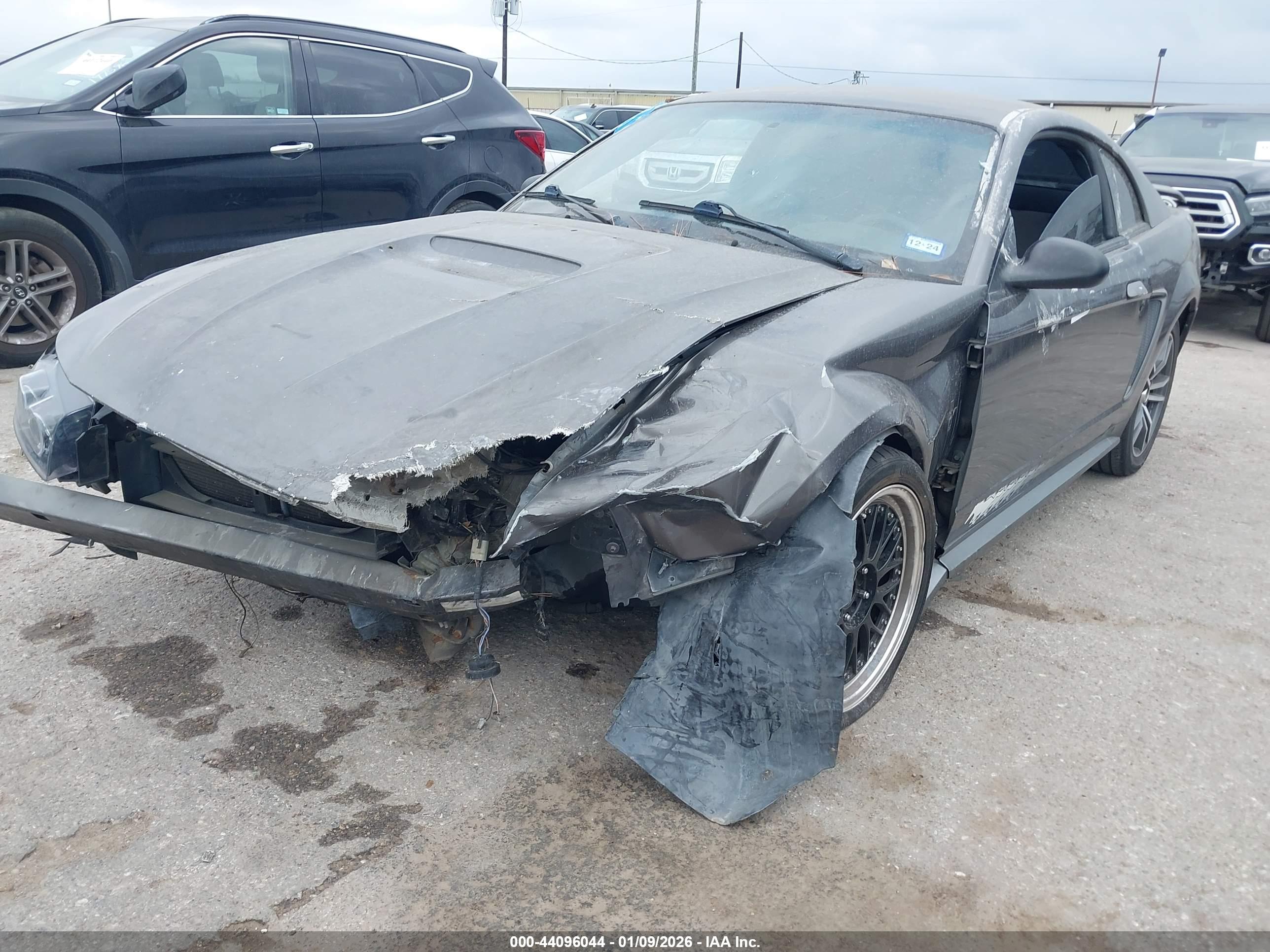 FORD MUSTANG image 6