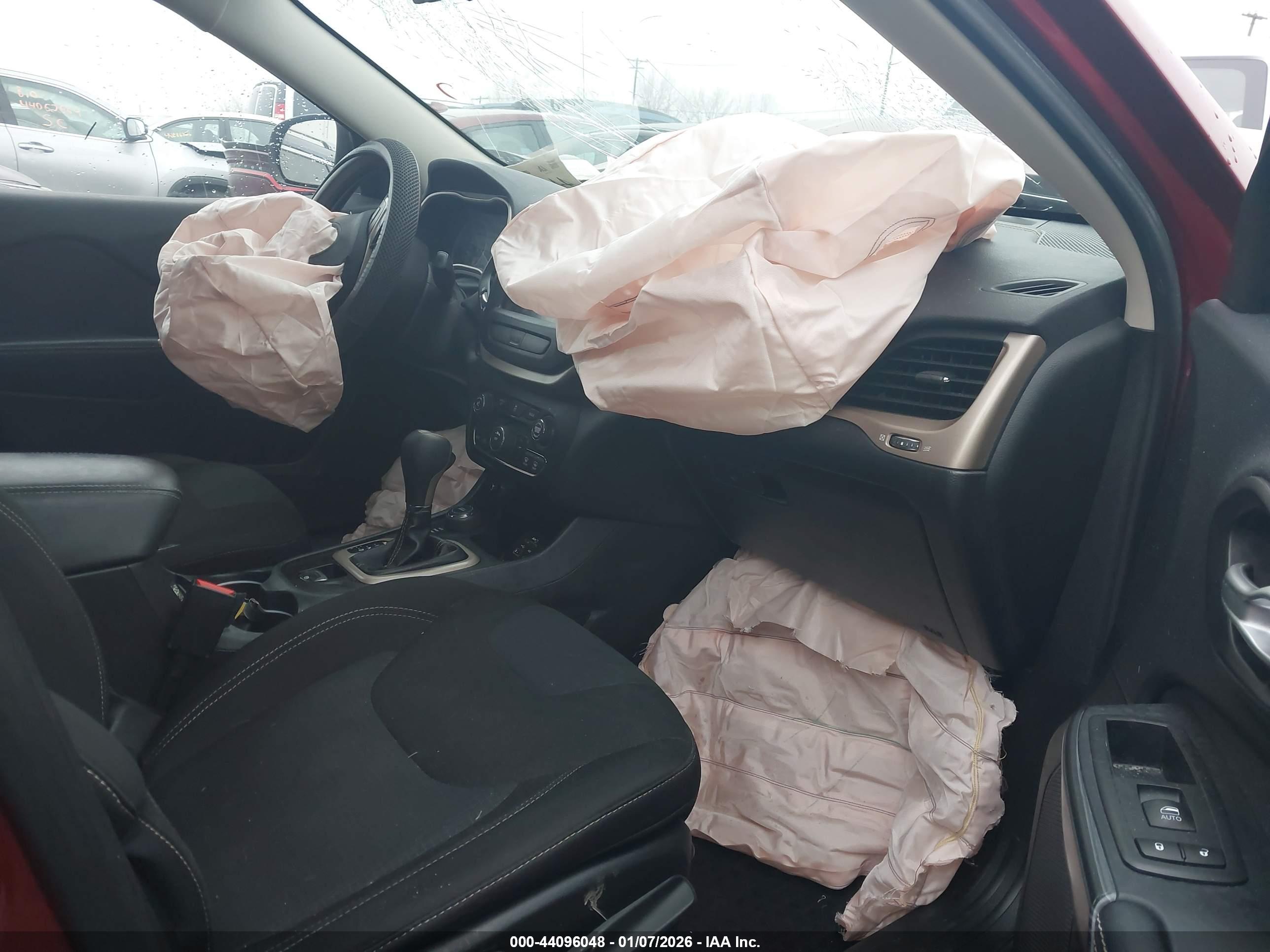 JEEP CHEROKEE image 5