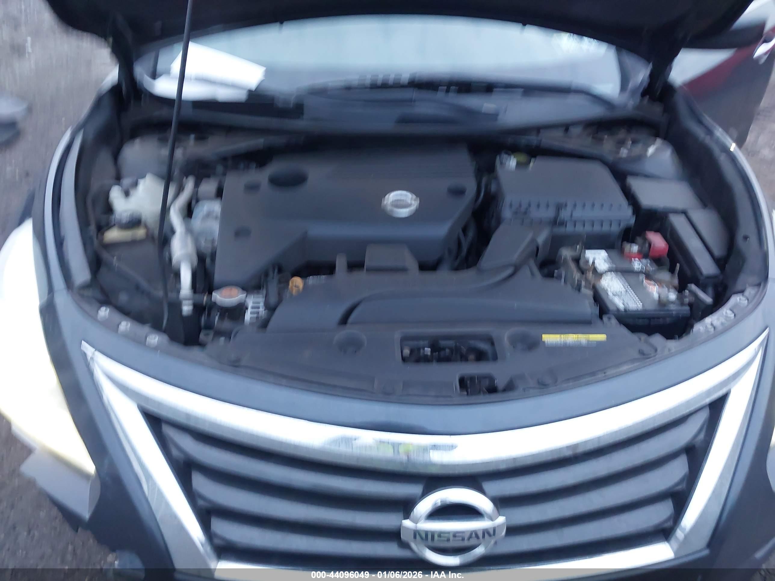 NISSAN ALTIMA image 10