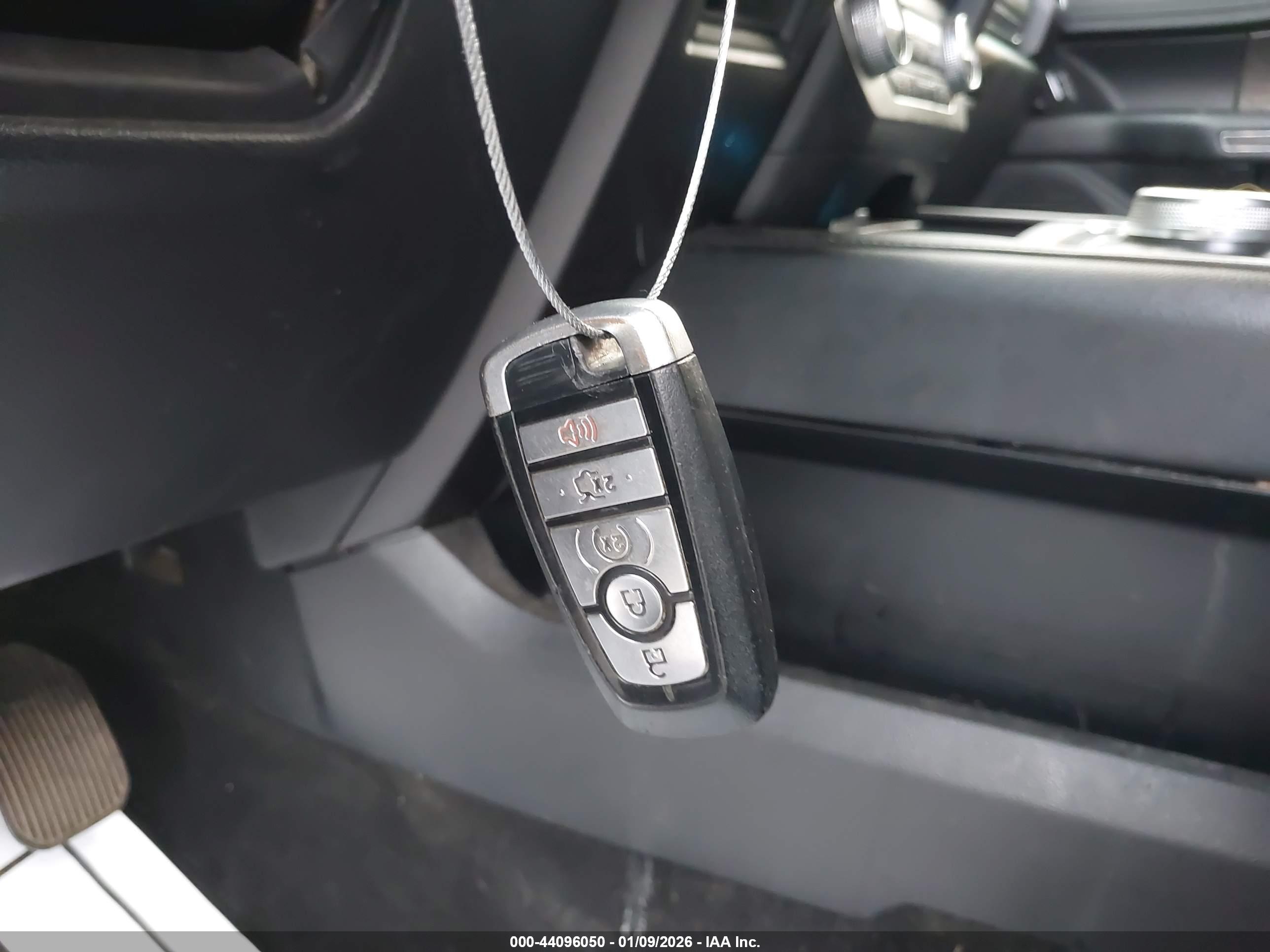 FORD EXPEDITION image 11