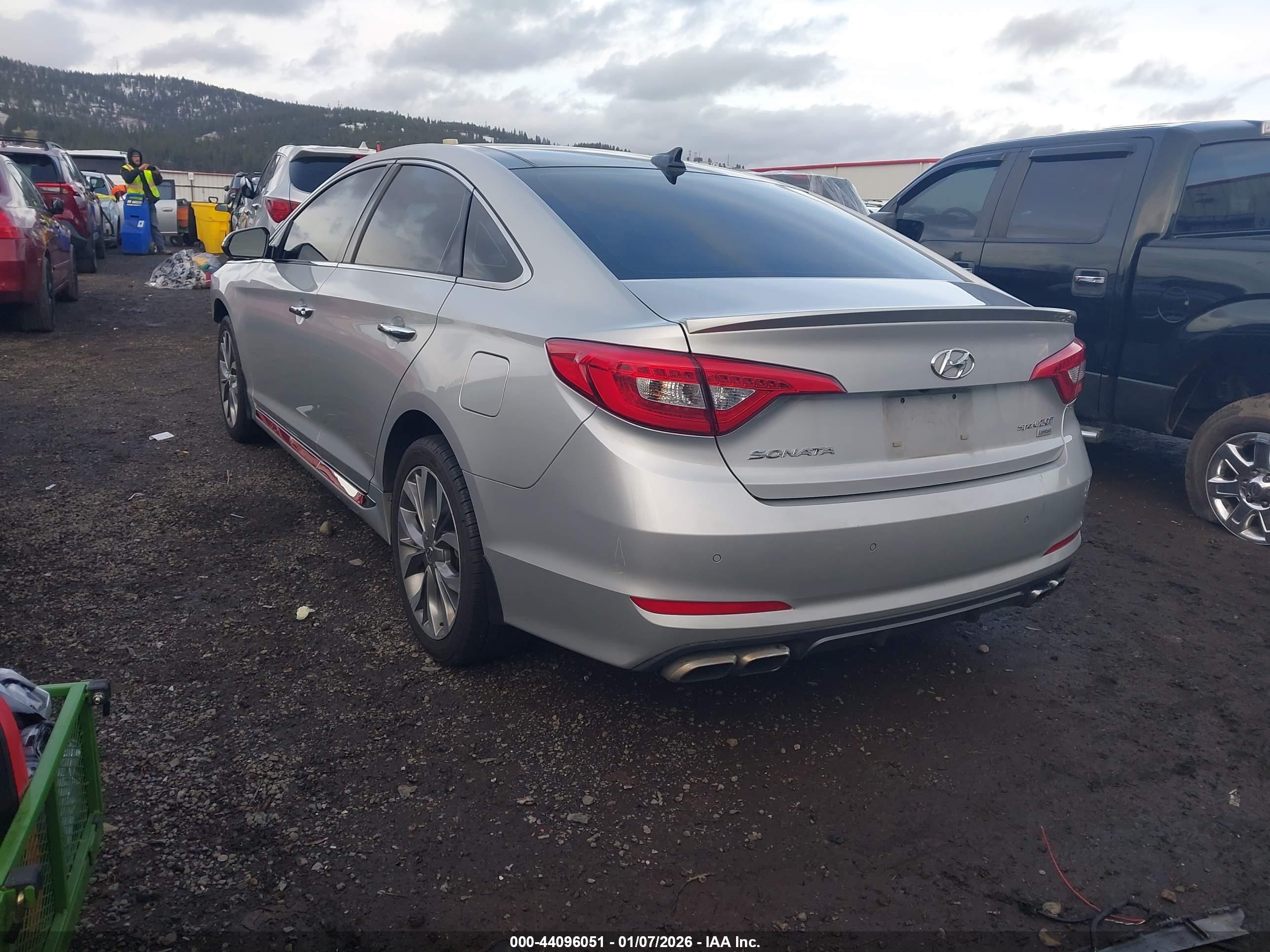 HYUNDAI SONATA image 3