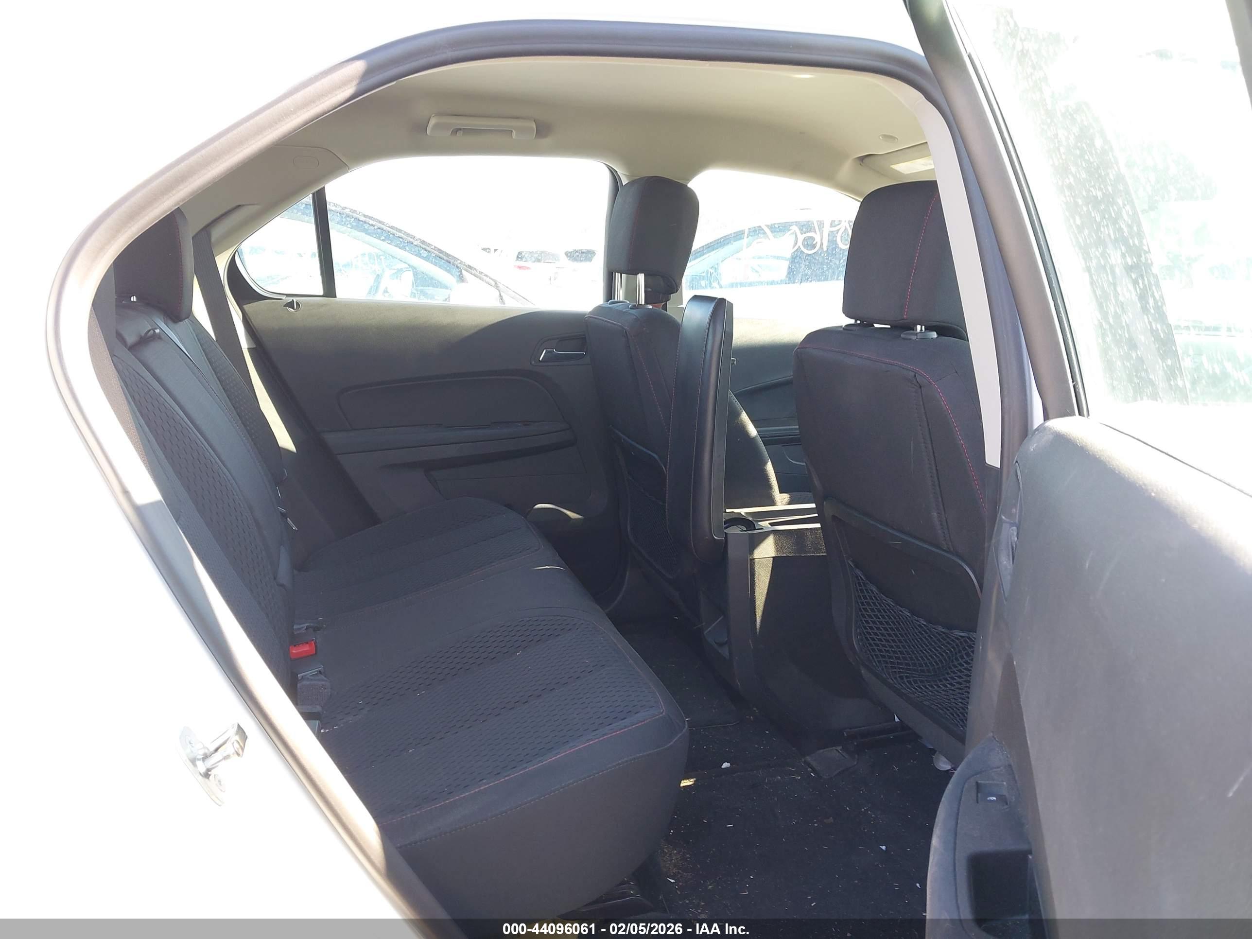 CHEVROLET EQUINOX image 8