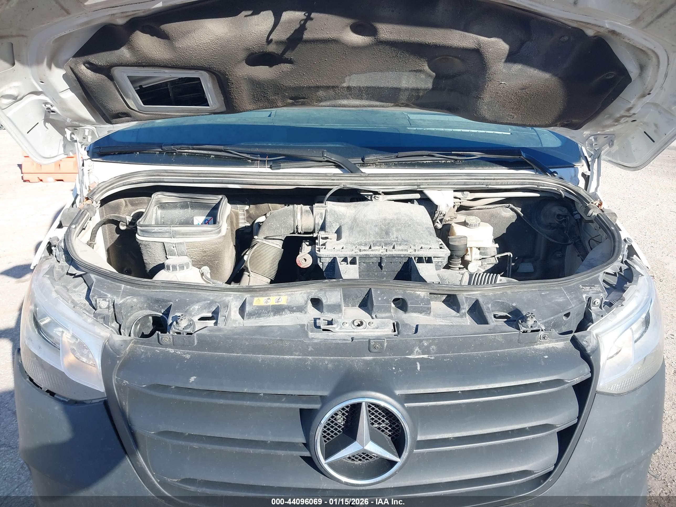 MERCEDES-BENZ SPRINTER image 10