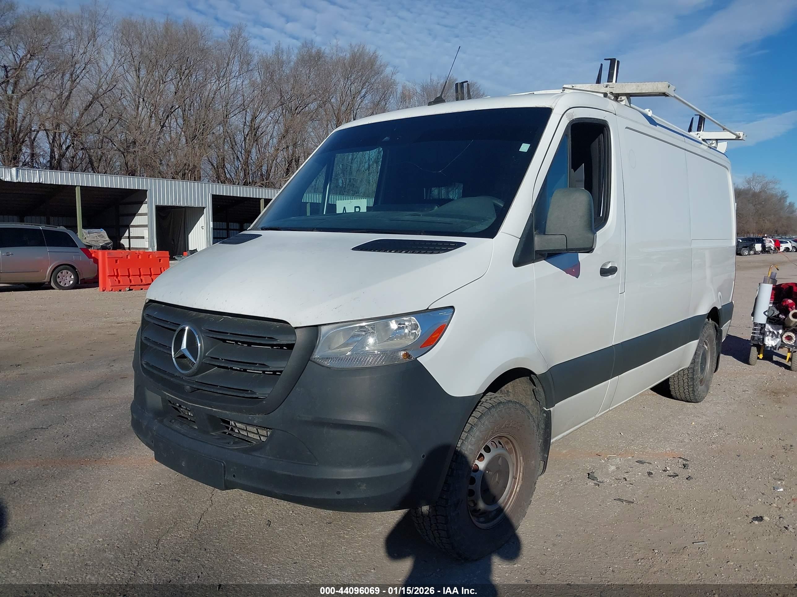 MERCEDES-BENZ SPRINTER image 2