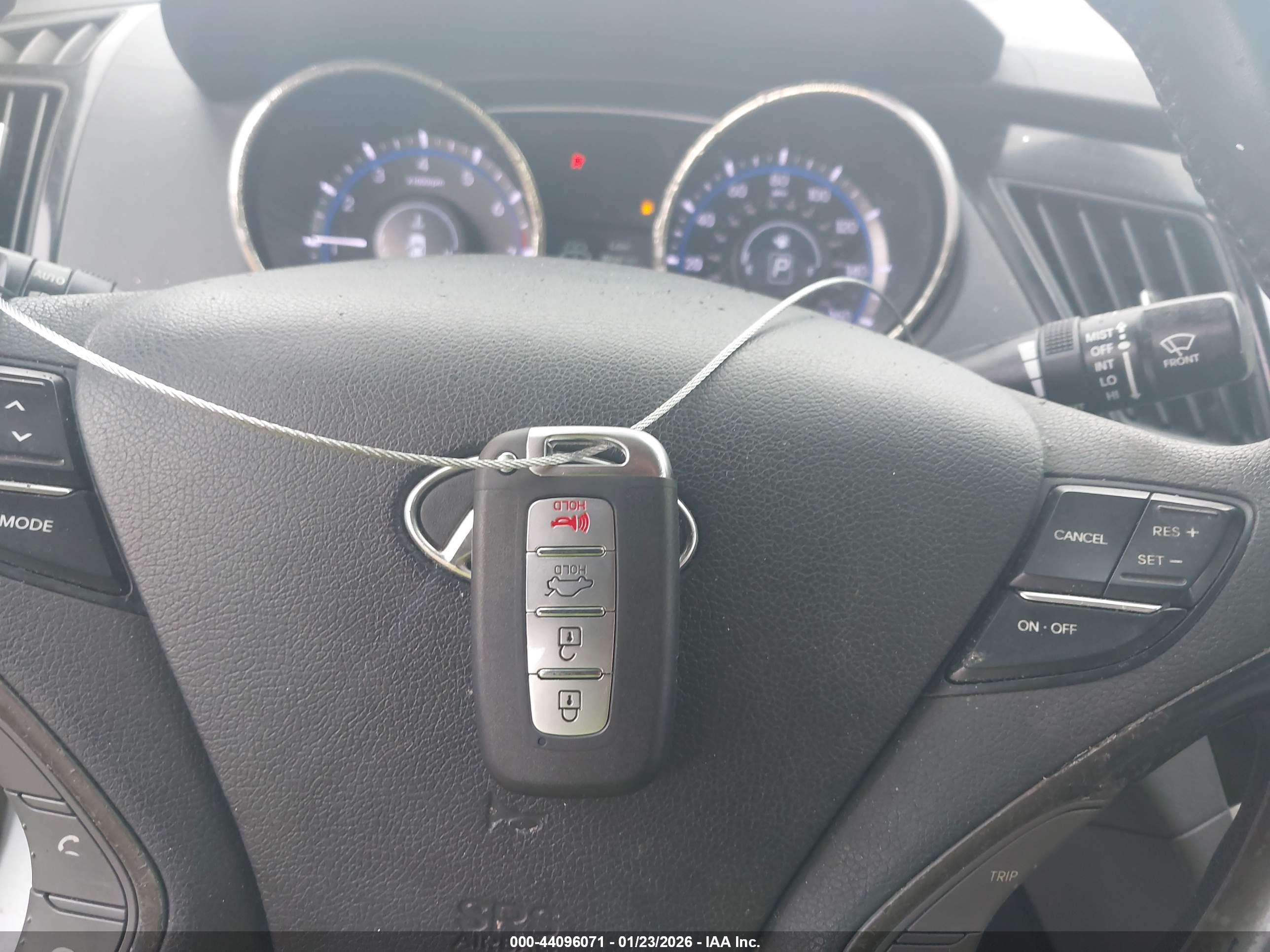 HYUNDAI SONATA image 11