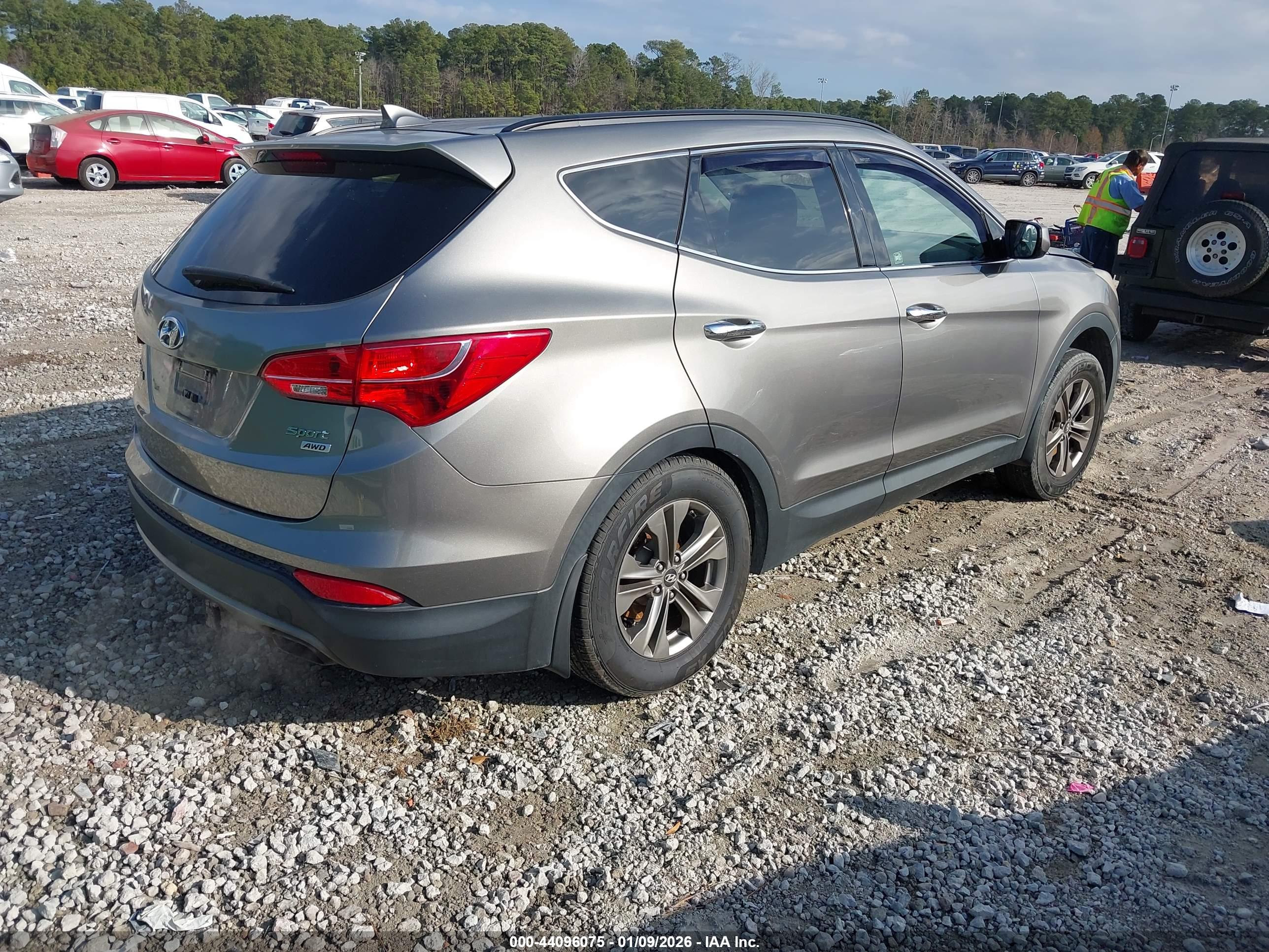 HYUNDAI SANTA image 4