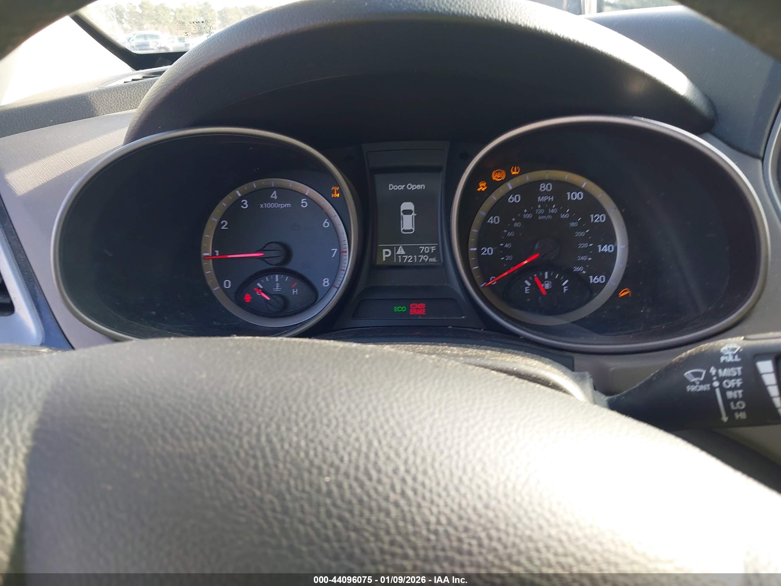 HYUNDAI SANTA image 7