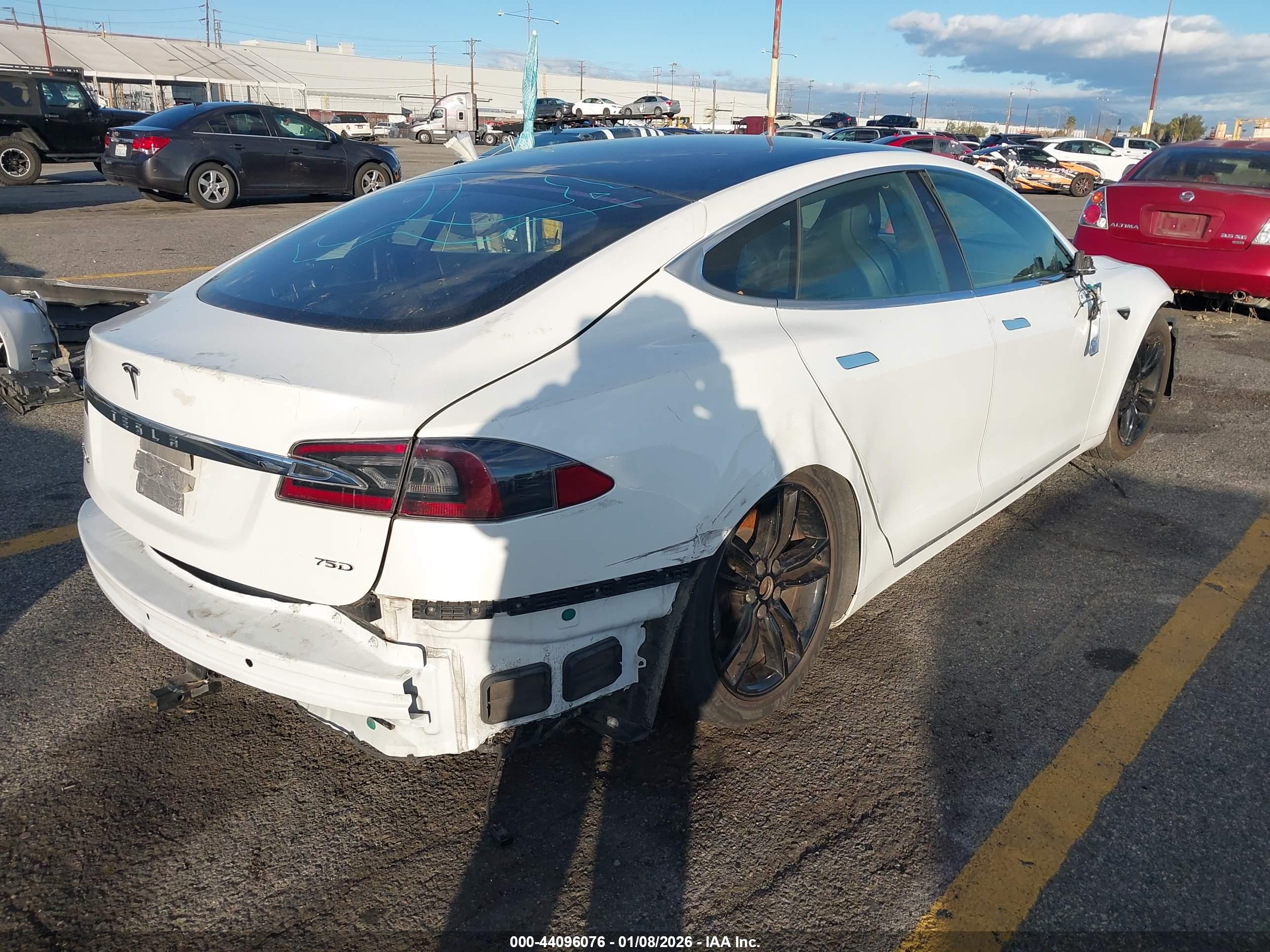 TESLA MODEL image 4