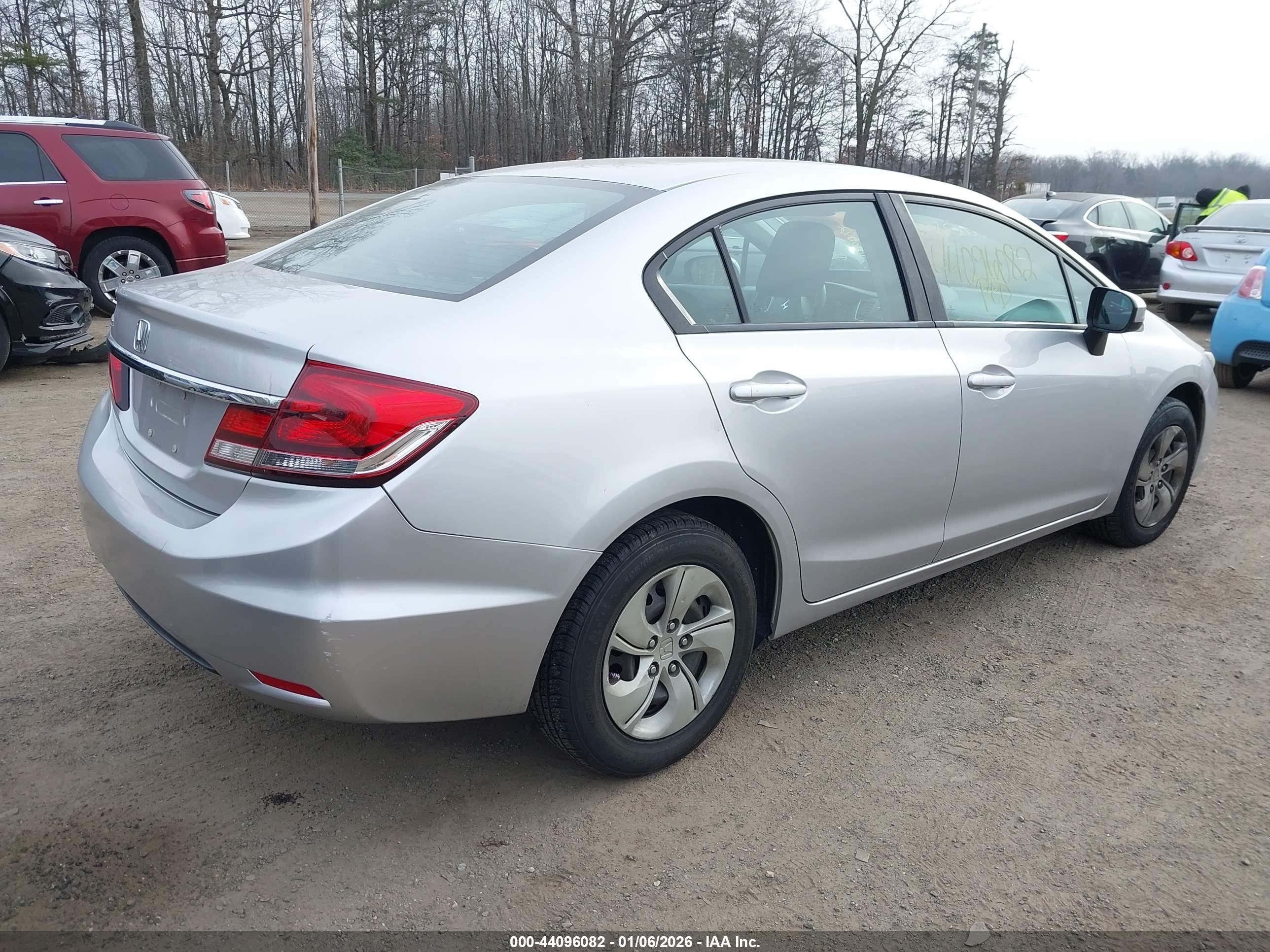 HONDA CIVIC image 4