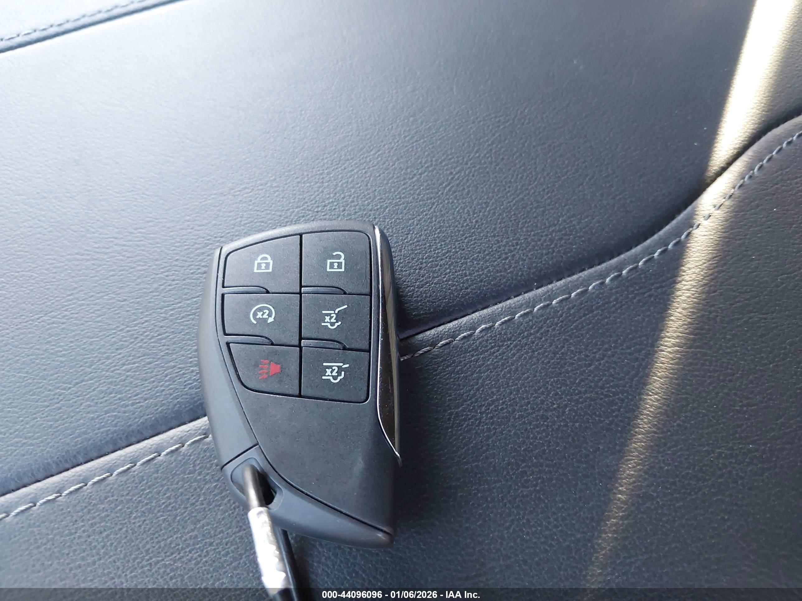 CHEVROLET TAHOE image 11