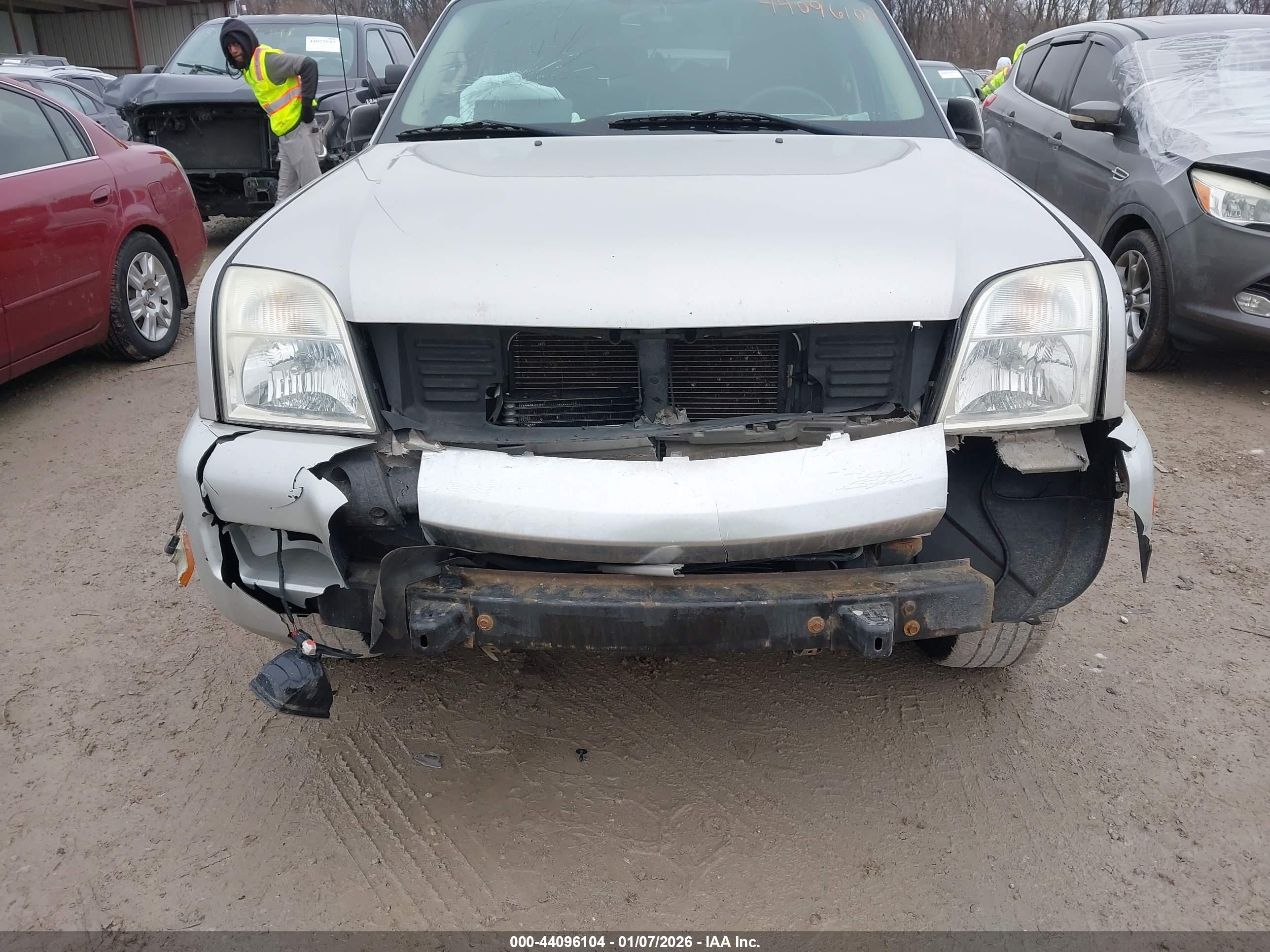 MERCURY MOUNTAINEER image 6