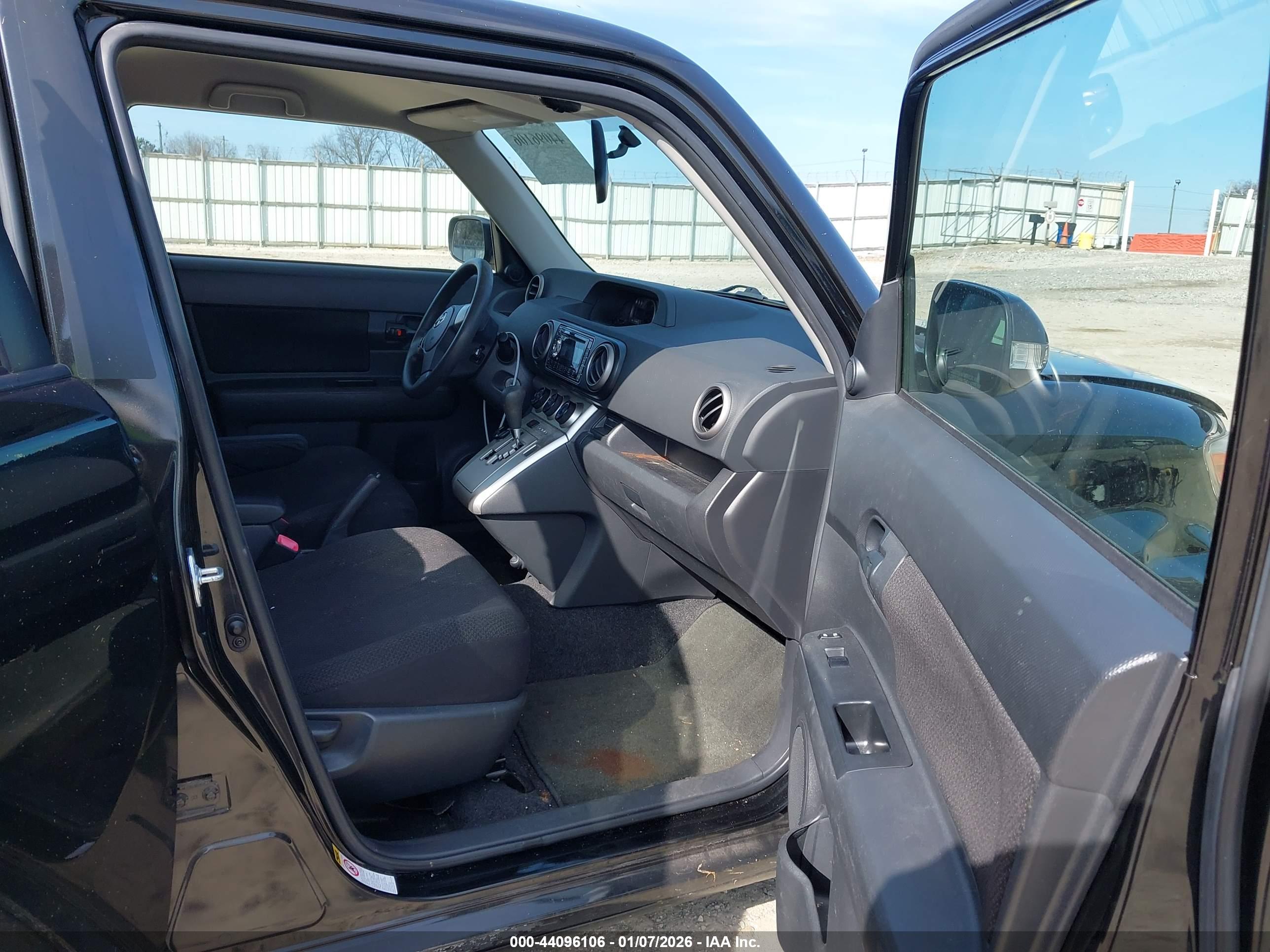 SCION XB image 5