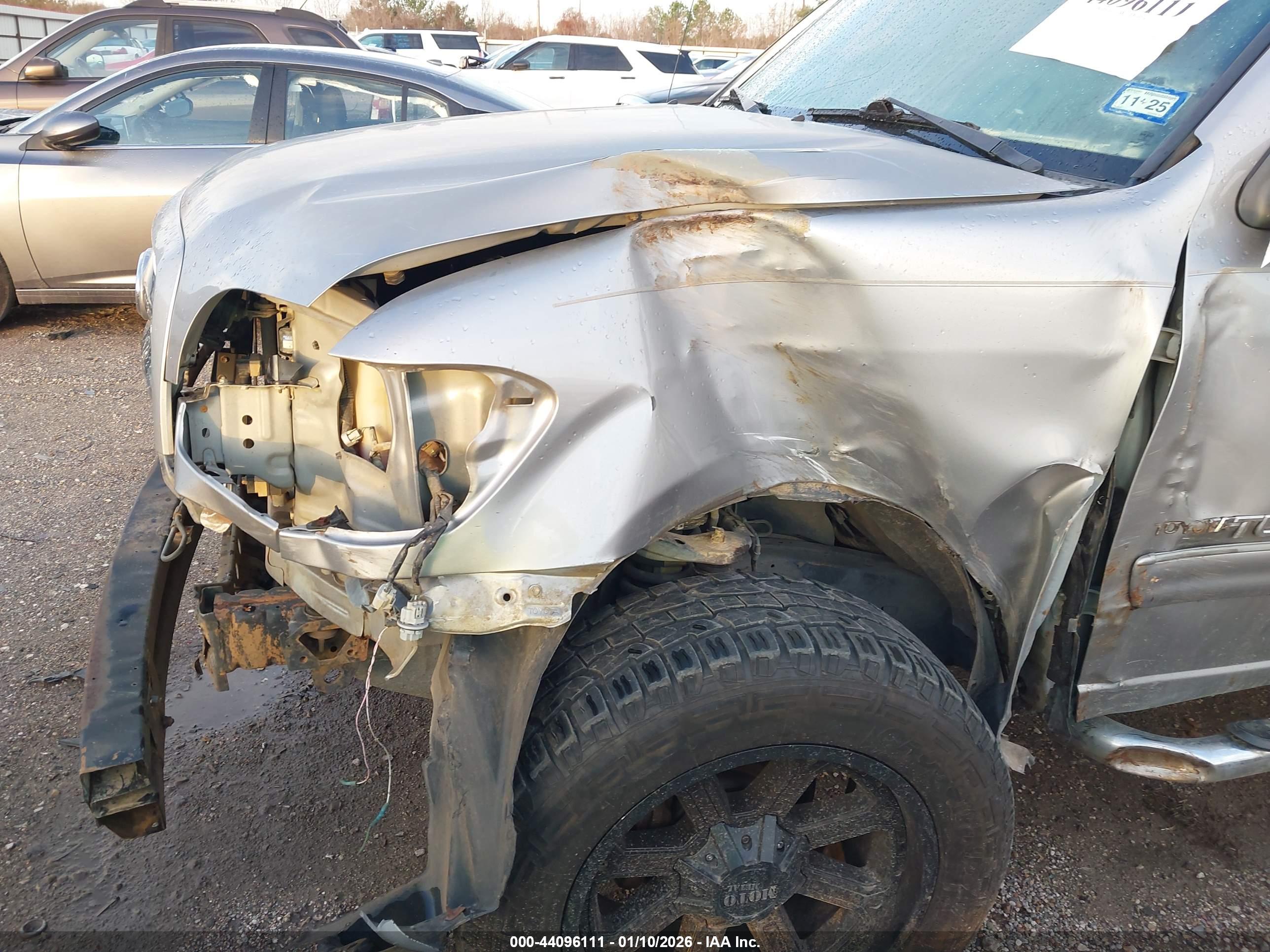 TOYOTA TUNDRA image 6
