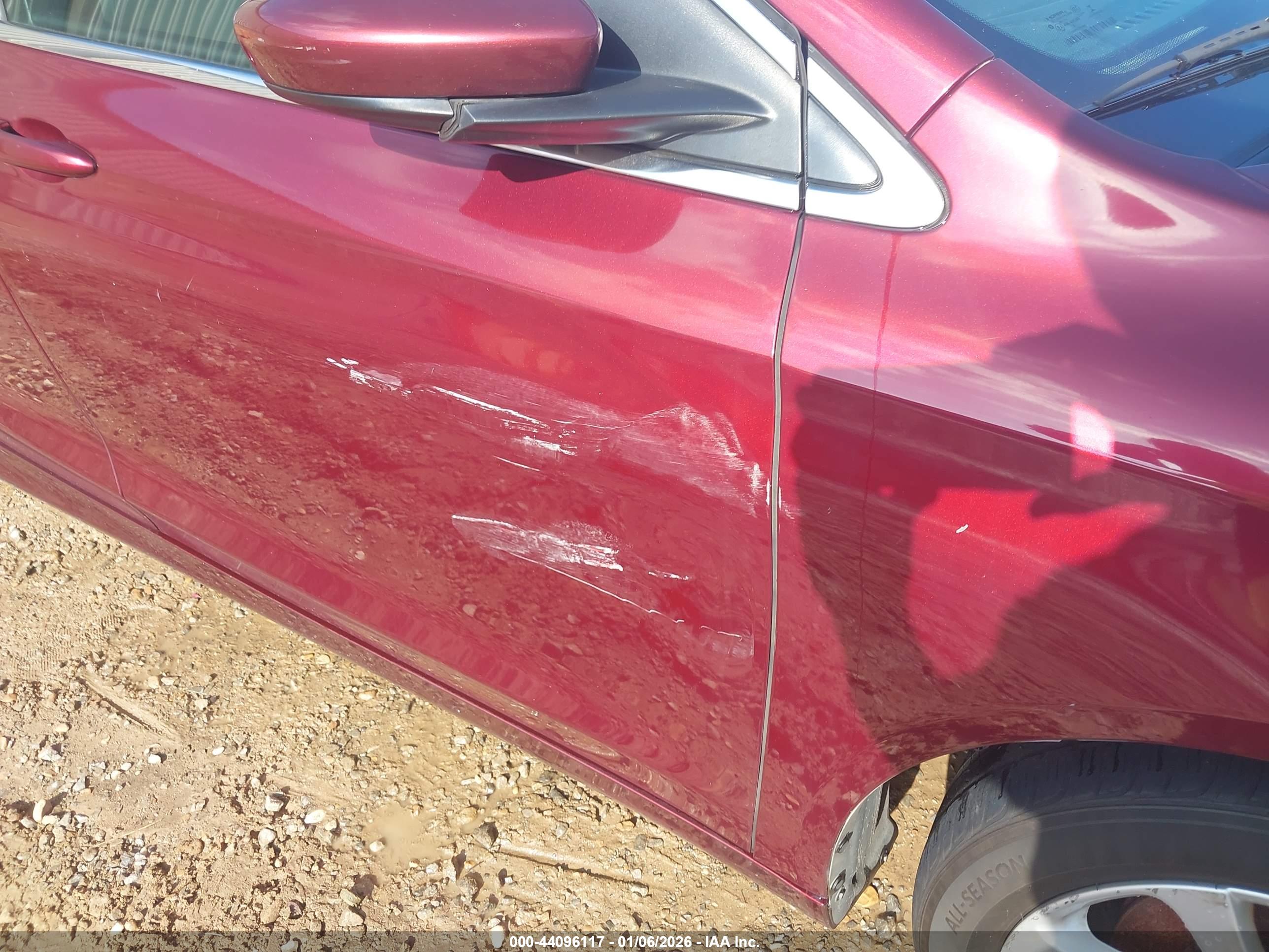 CHRYSLER 200 image 6