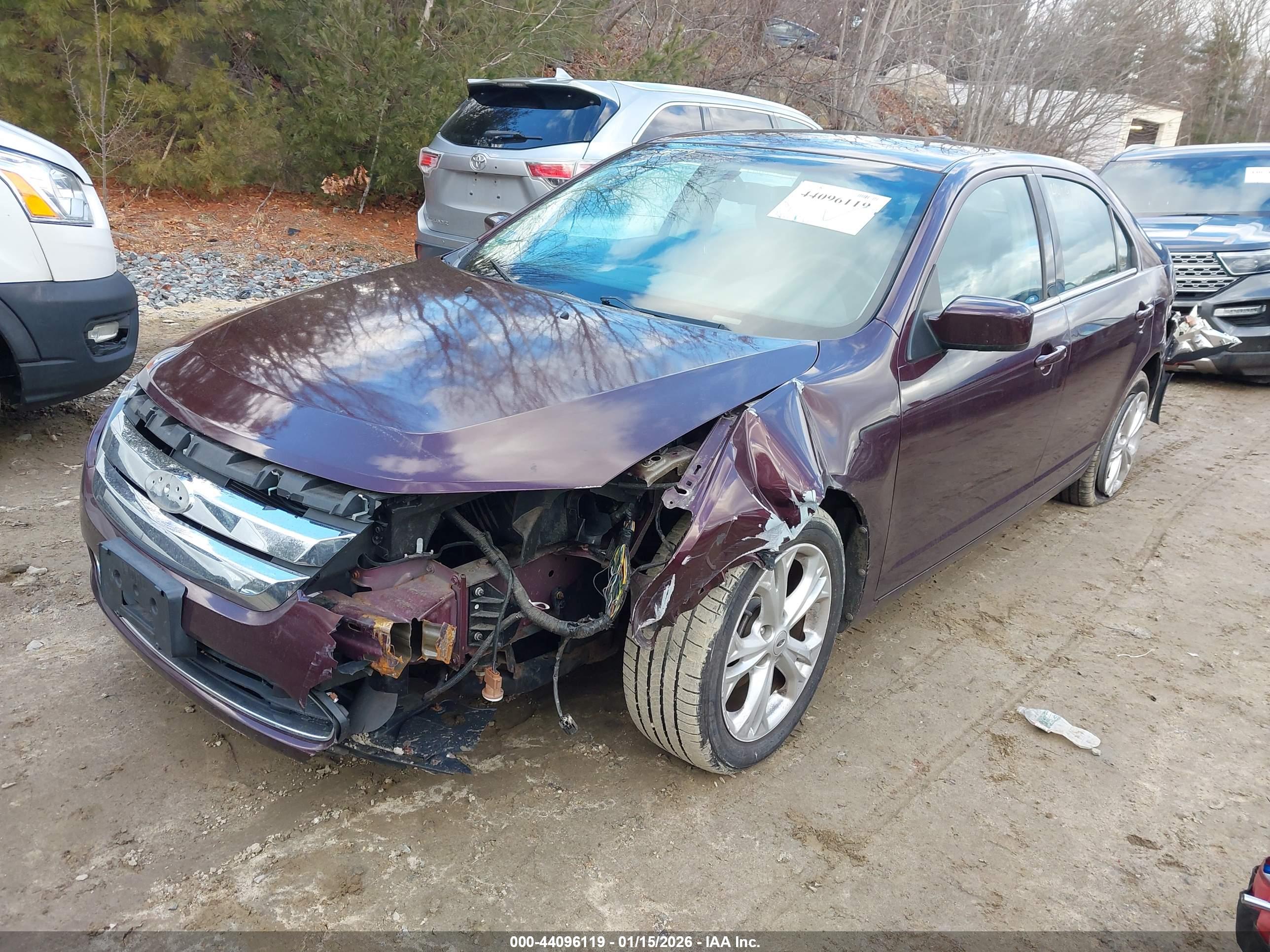 FORD FUSION image 2
