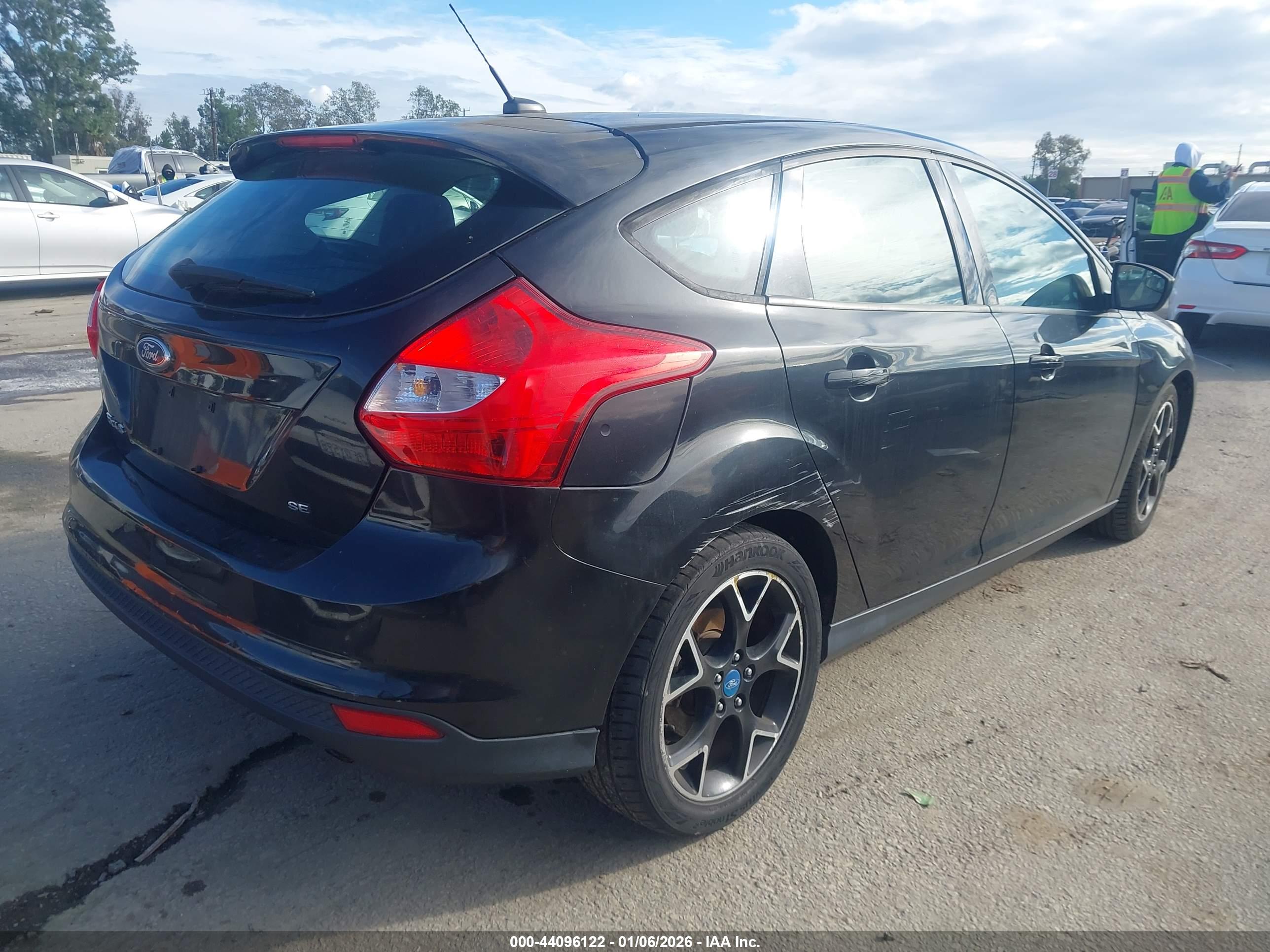 FORD FOCUS image 4