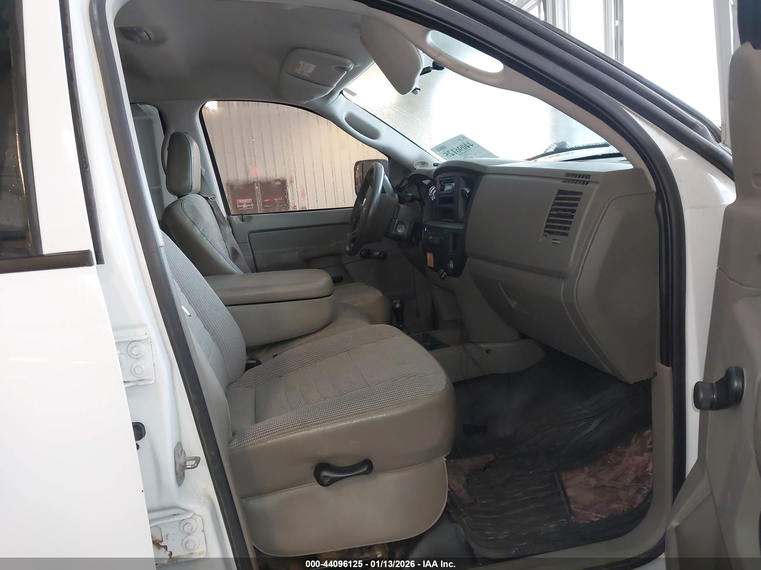 DODGE RAM image 5