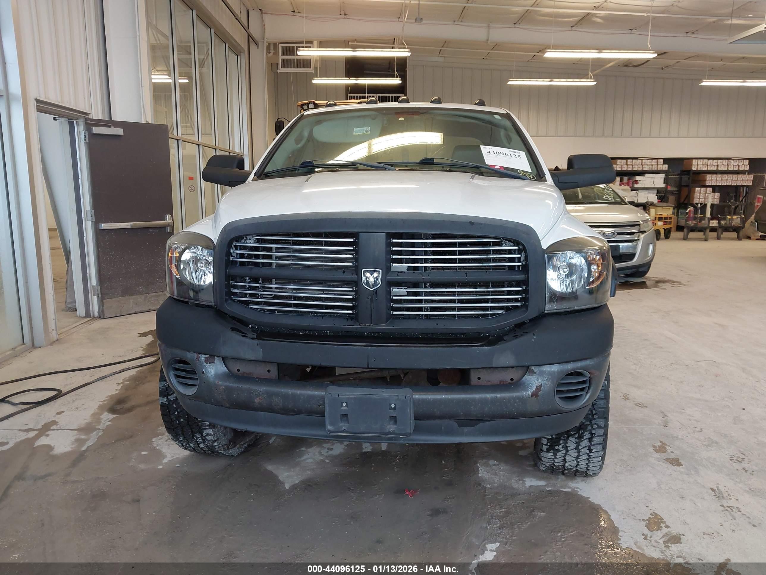 DODGE RAM image 6