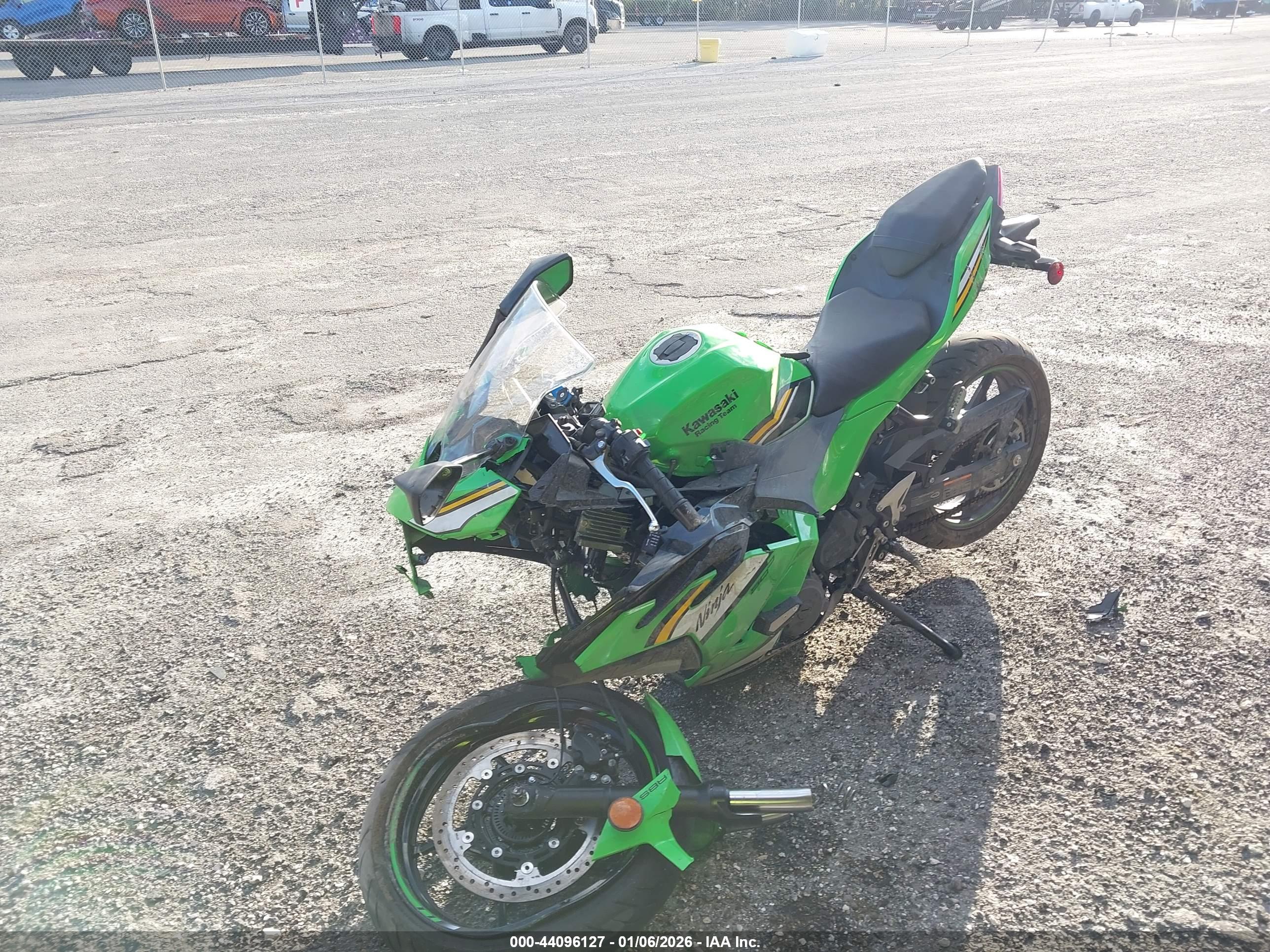 KAWASAKI EX500 image 2