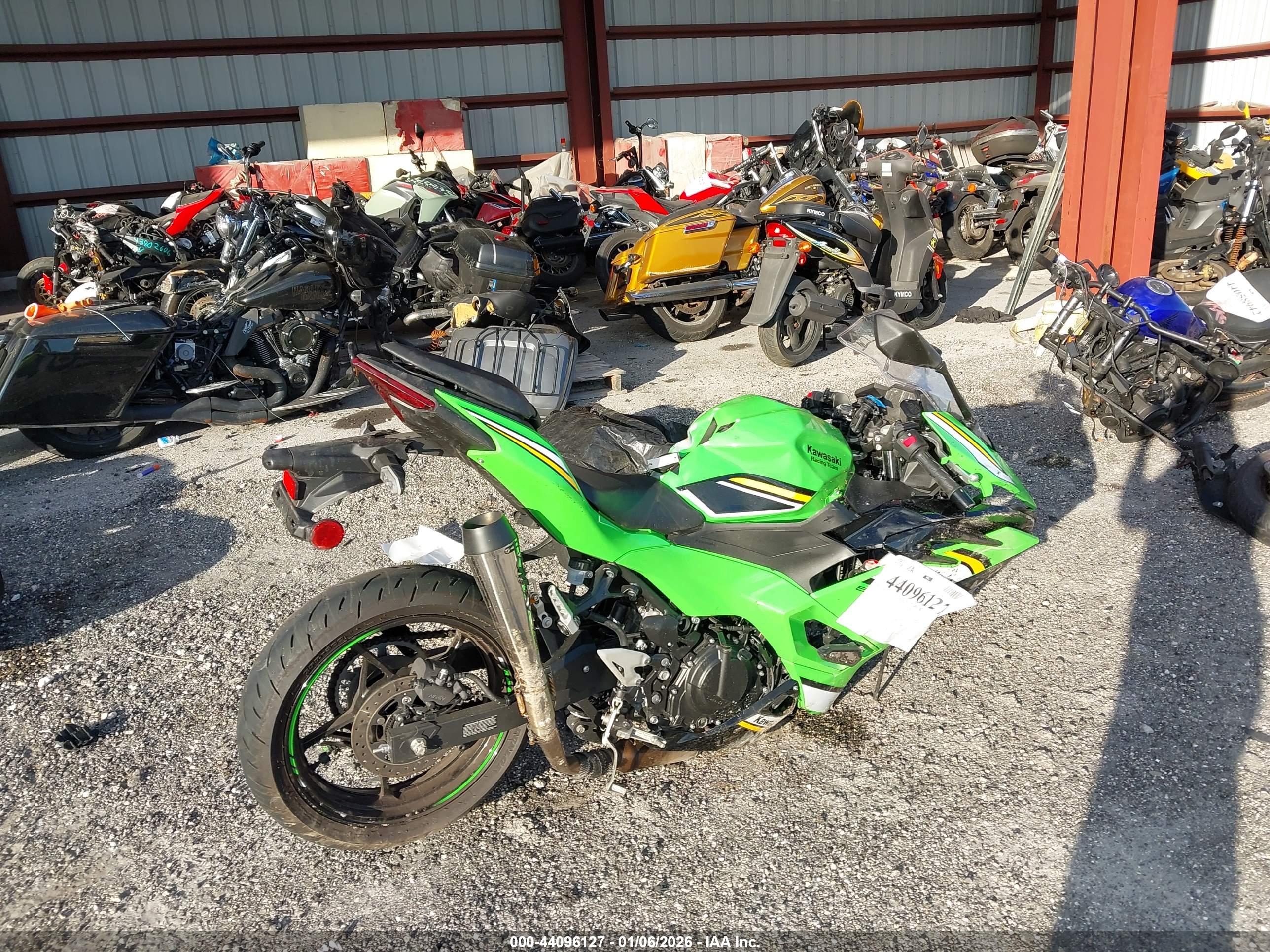 KAWASAKI EX500 image 4