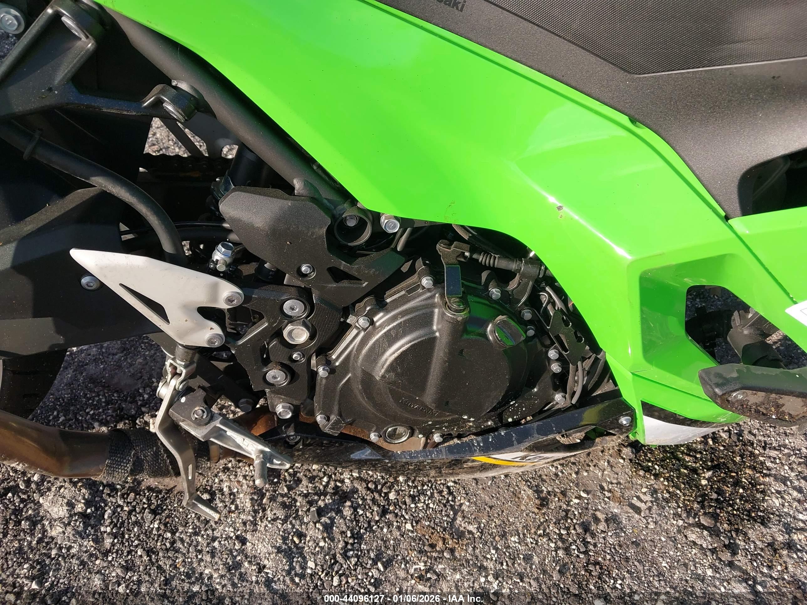KAWASAKI EX500 image 8
