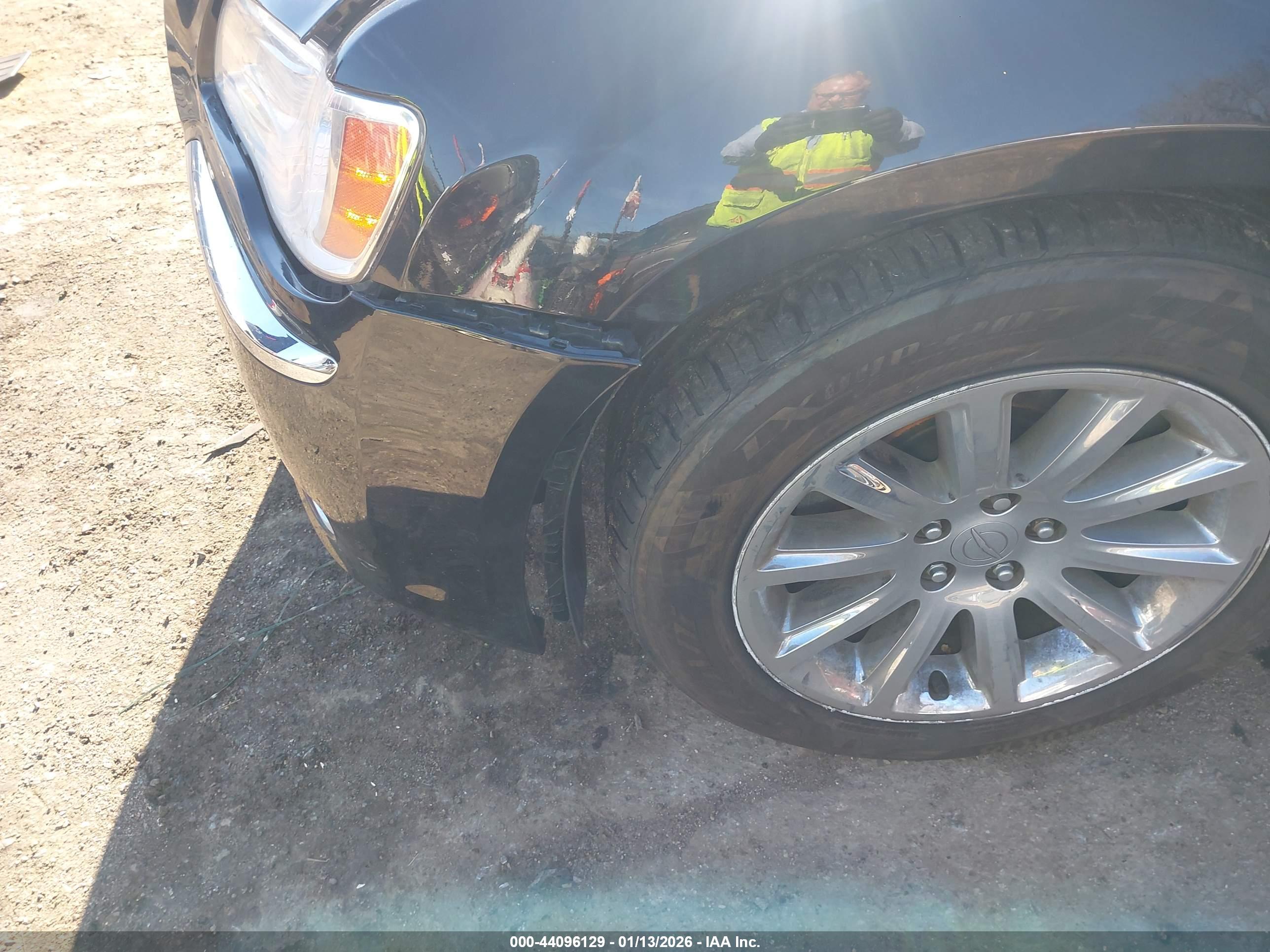 CHRYSLER 300C image 6