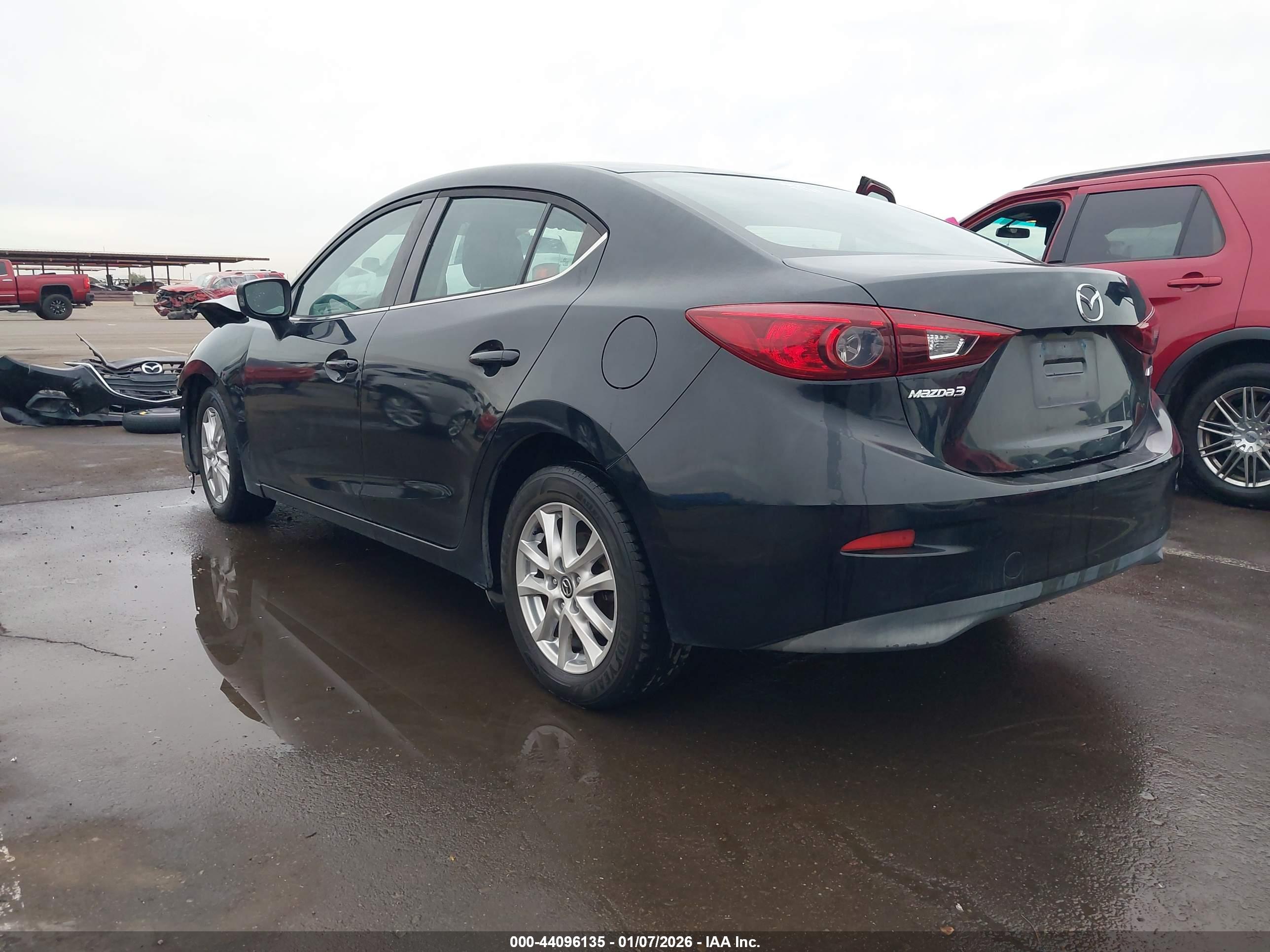 MAZDA MAZDA3 image 3
