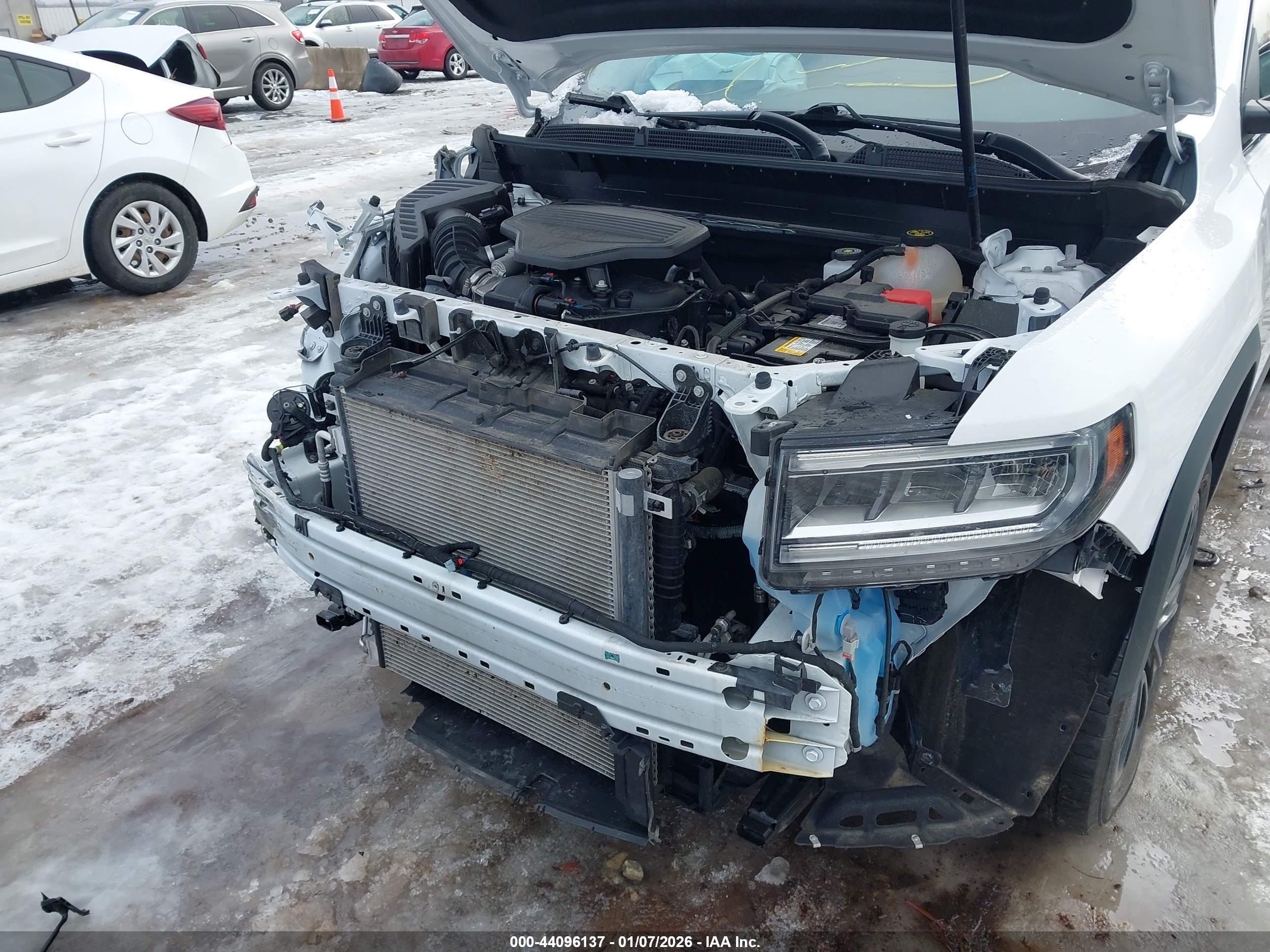 GMC ACADIA image 6