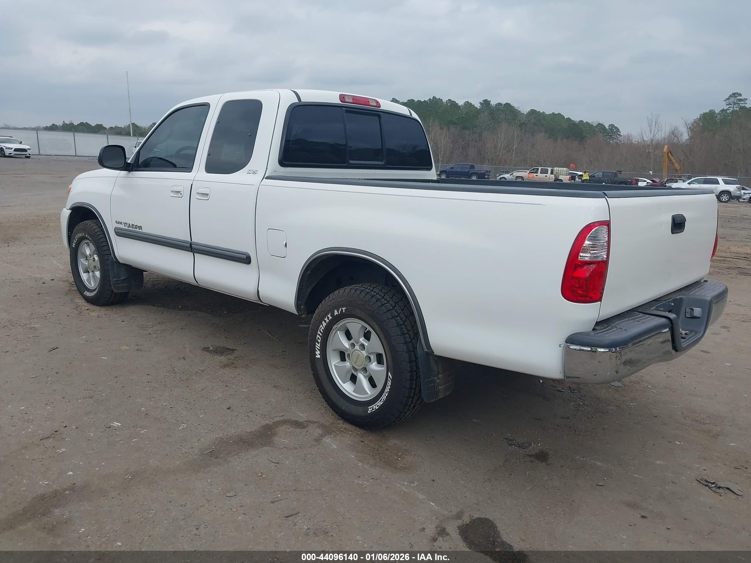 TOYOTA TUNDRA image 3