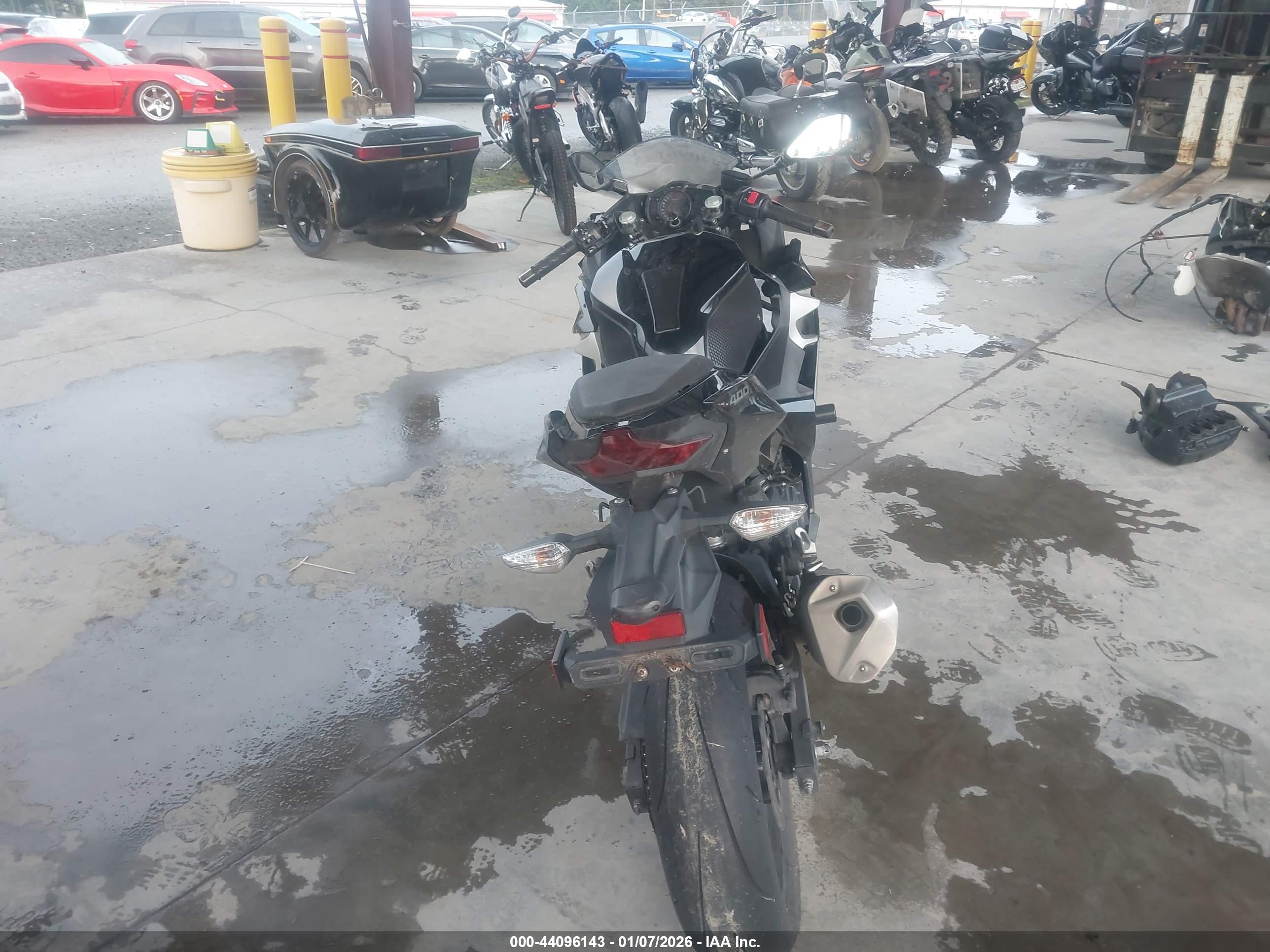 KAWASAKI EX400 image 6