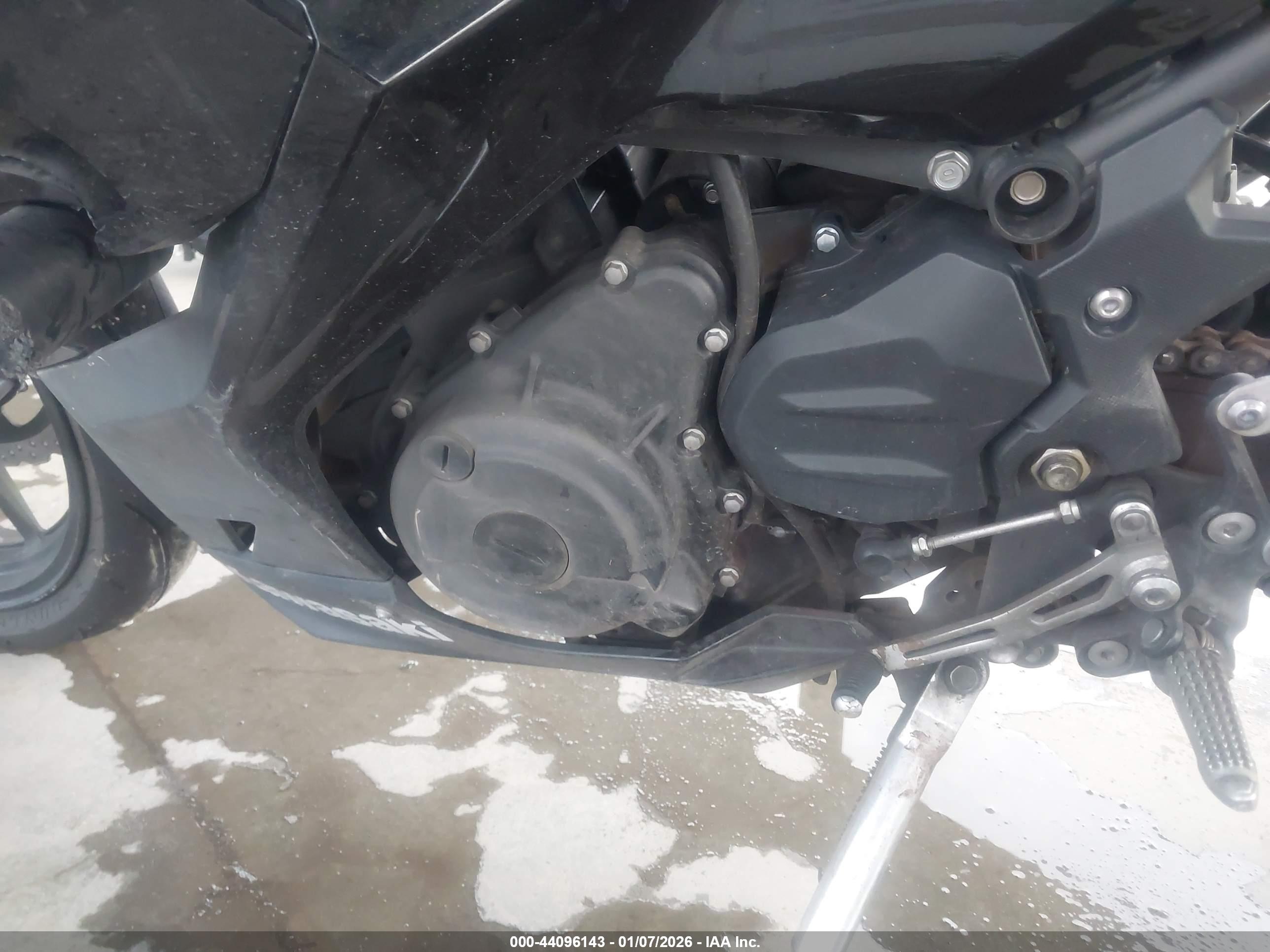 KAWASAKI EX400 image 9