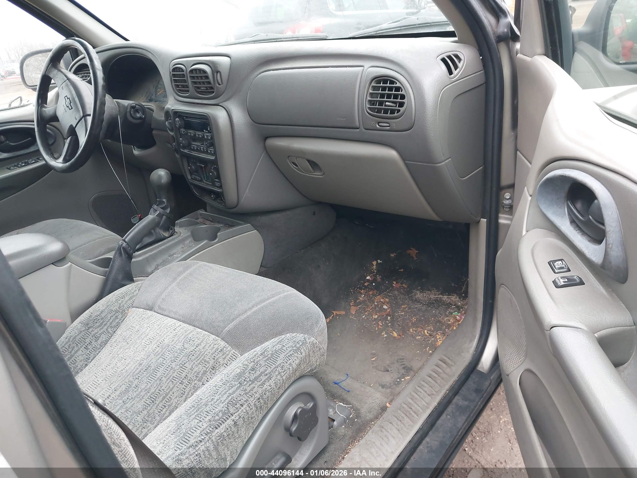 CHEVROLET TRAILBLAZER image 5