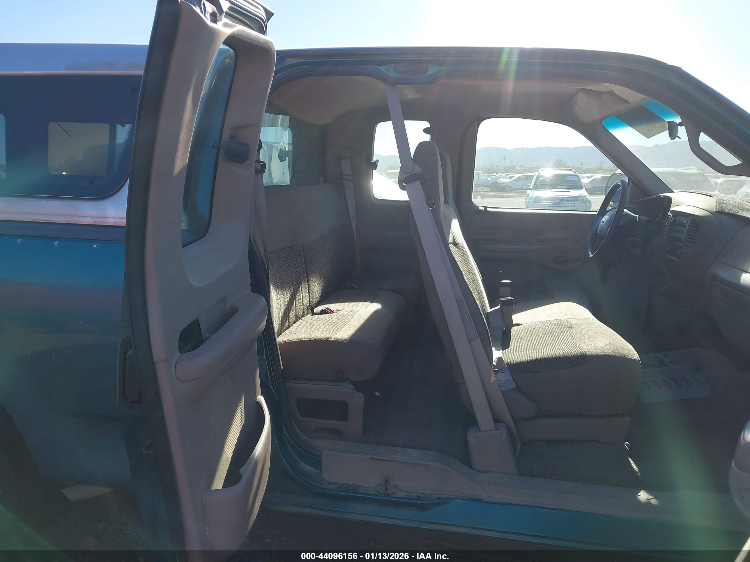 FORD F-150 image 8