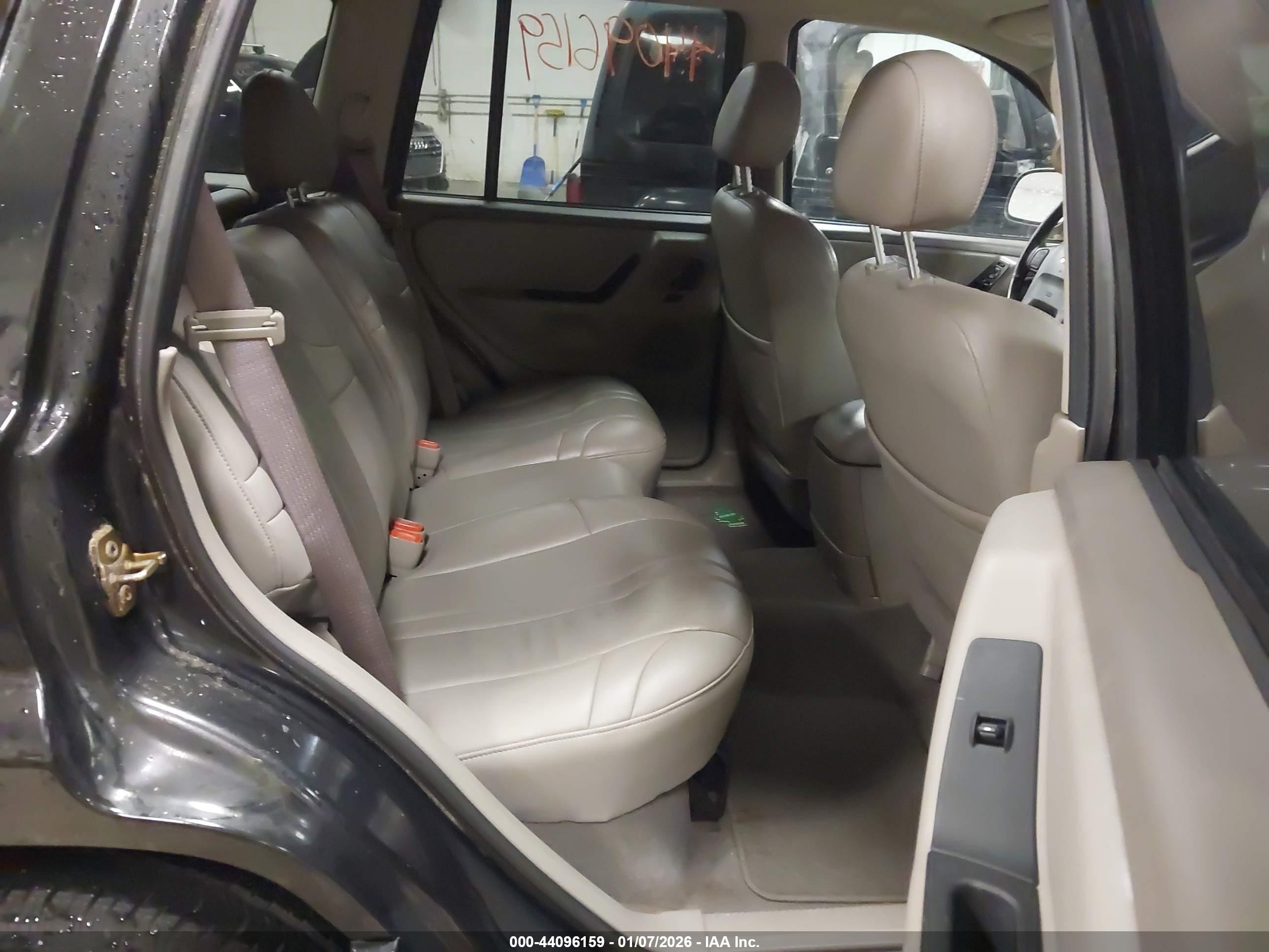 JEEP GRAND image 8