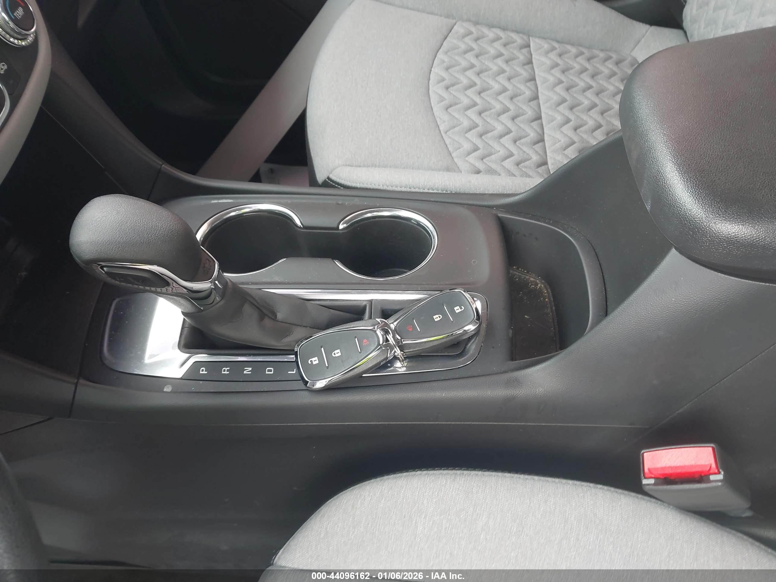CHEVROLET EQUINOX image 11