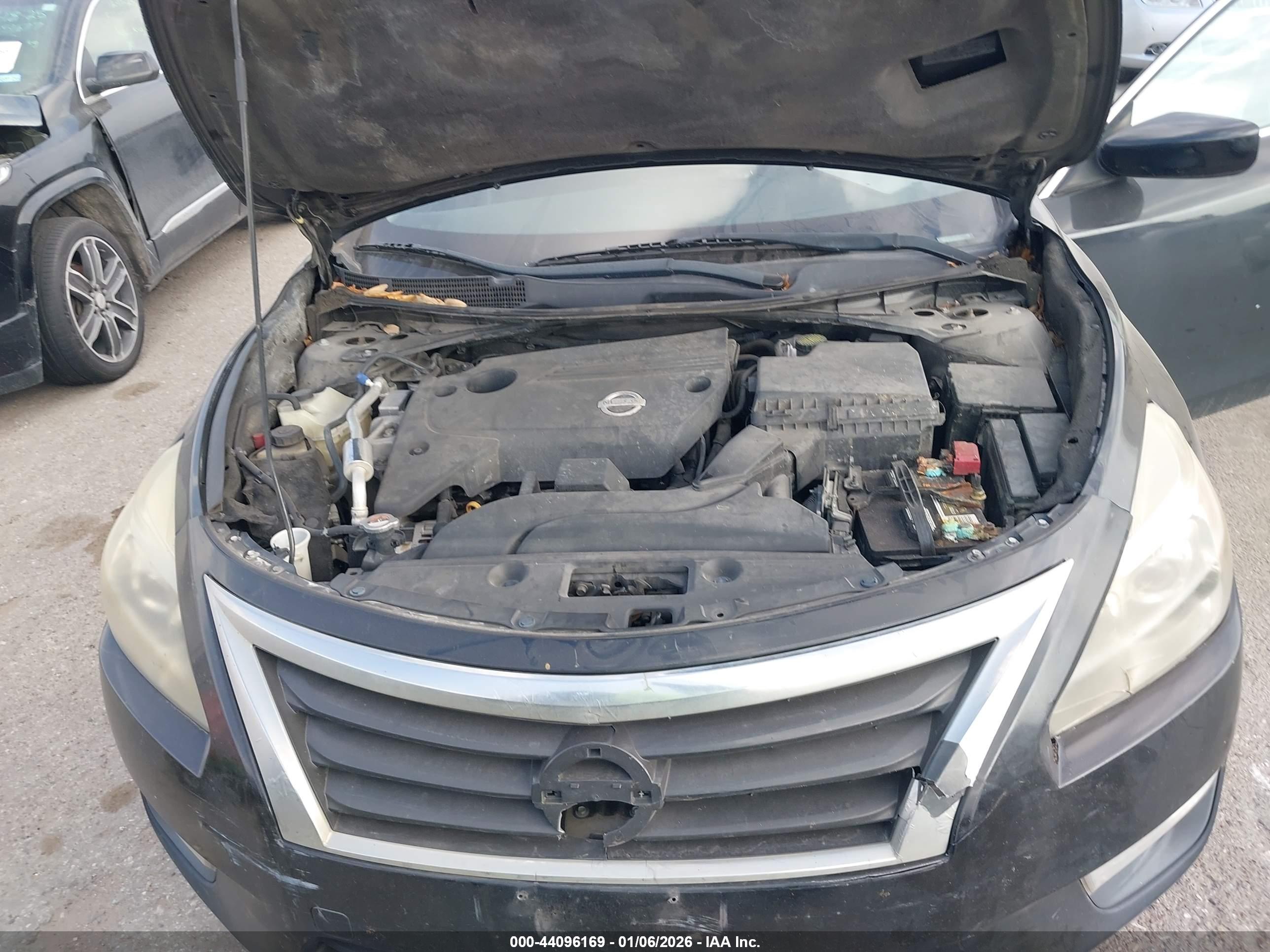 NISSAN ALTIMA image 10