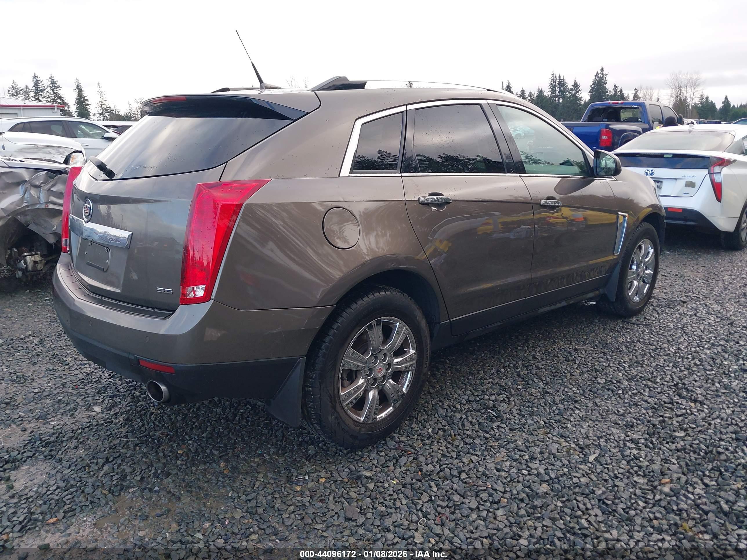 CADILLAC SRX image 4
