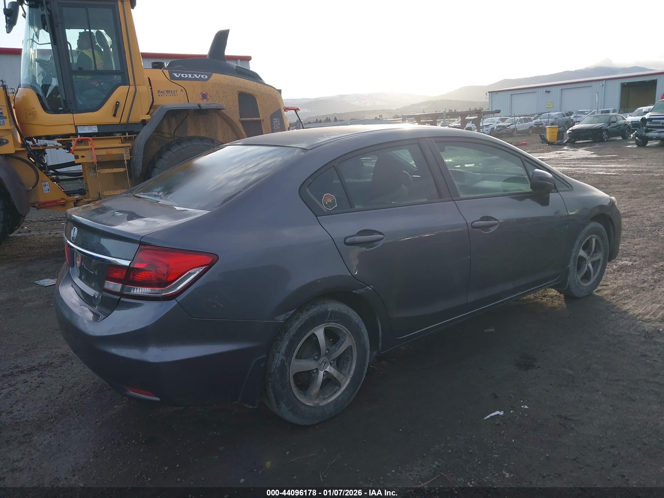 HONDA CIVIC image 4