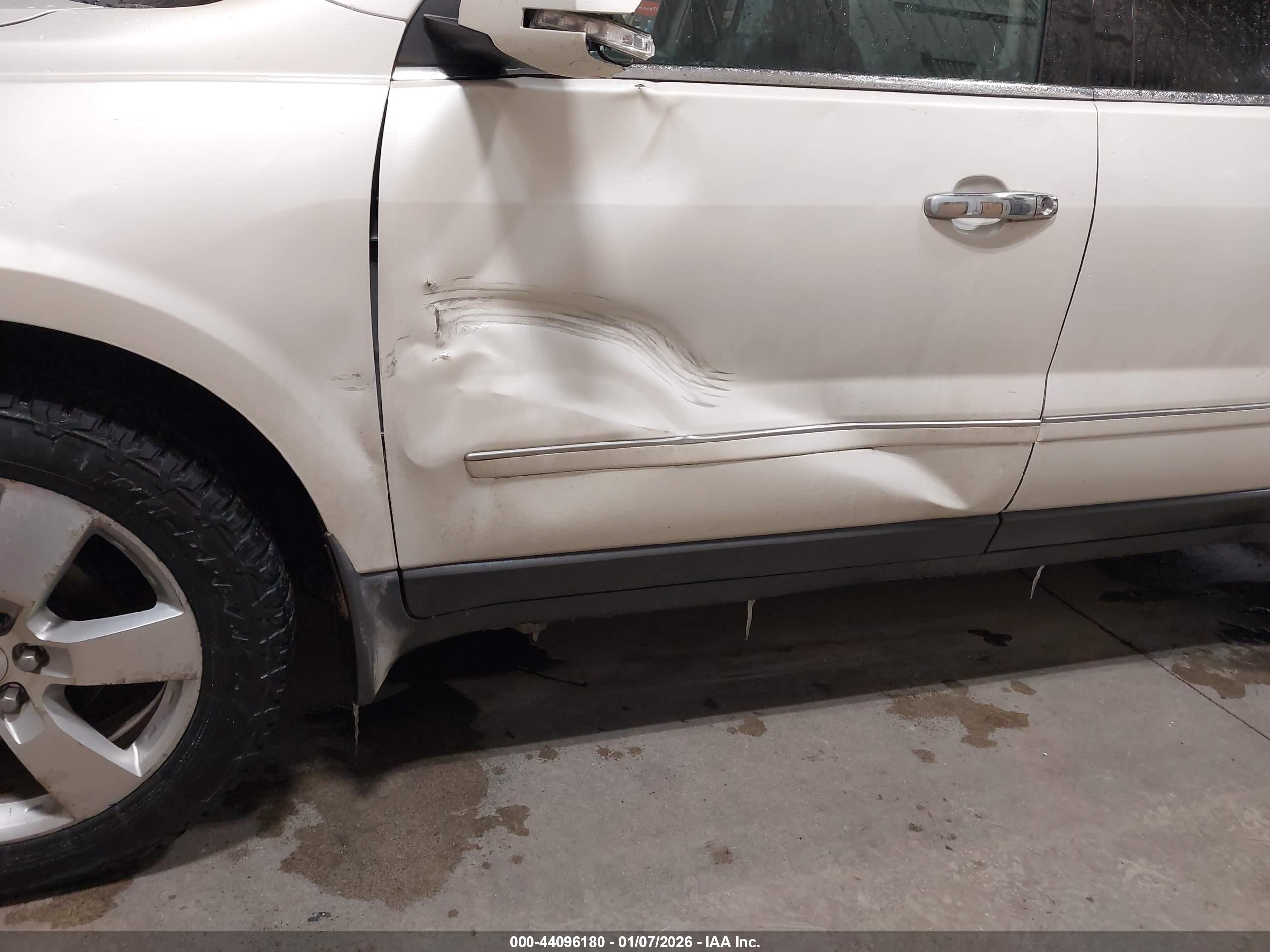 CHEVROLET TRAVERSE image 6