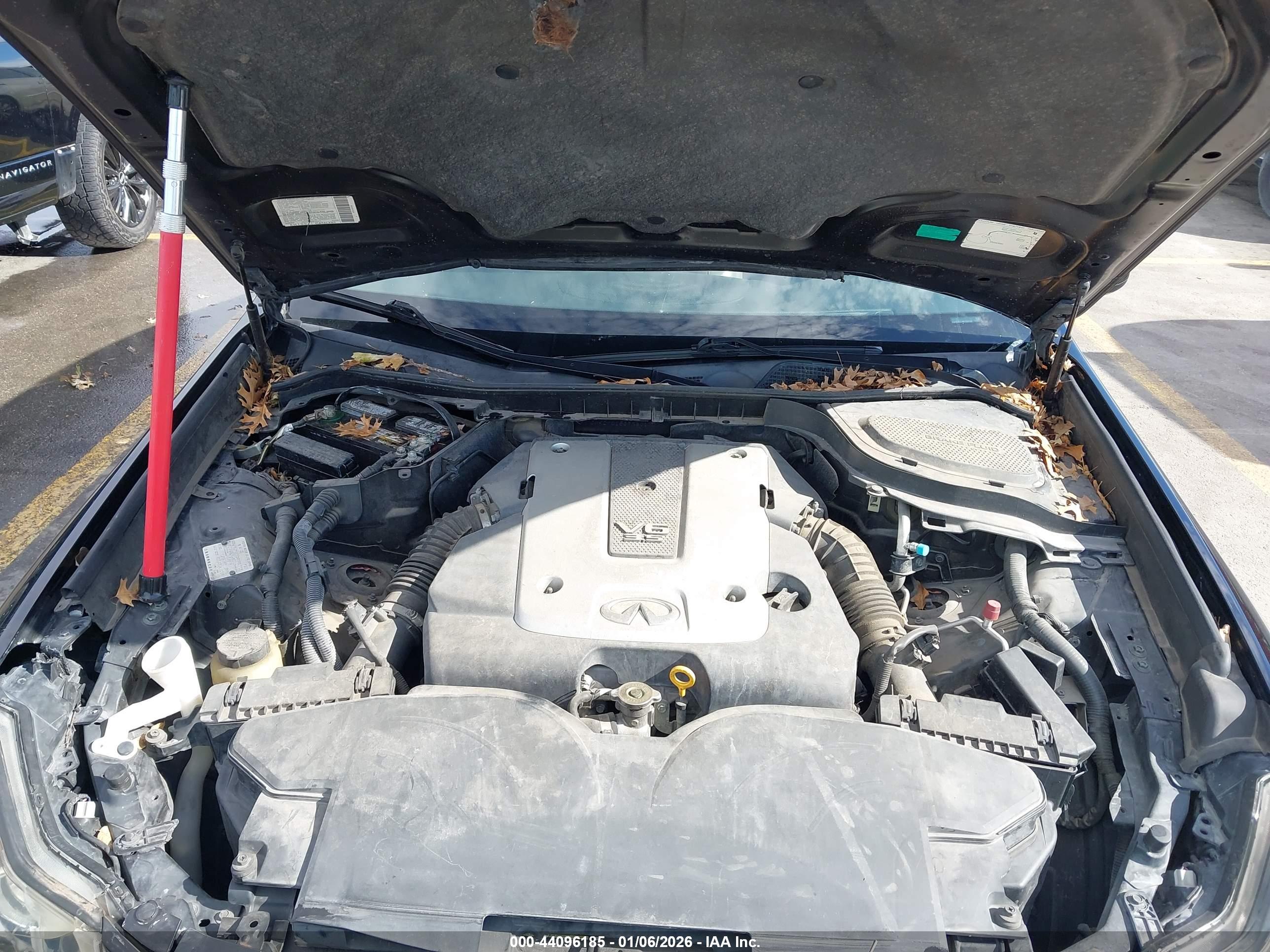 INFINITI M35 image 10