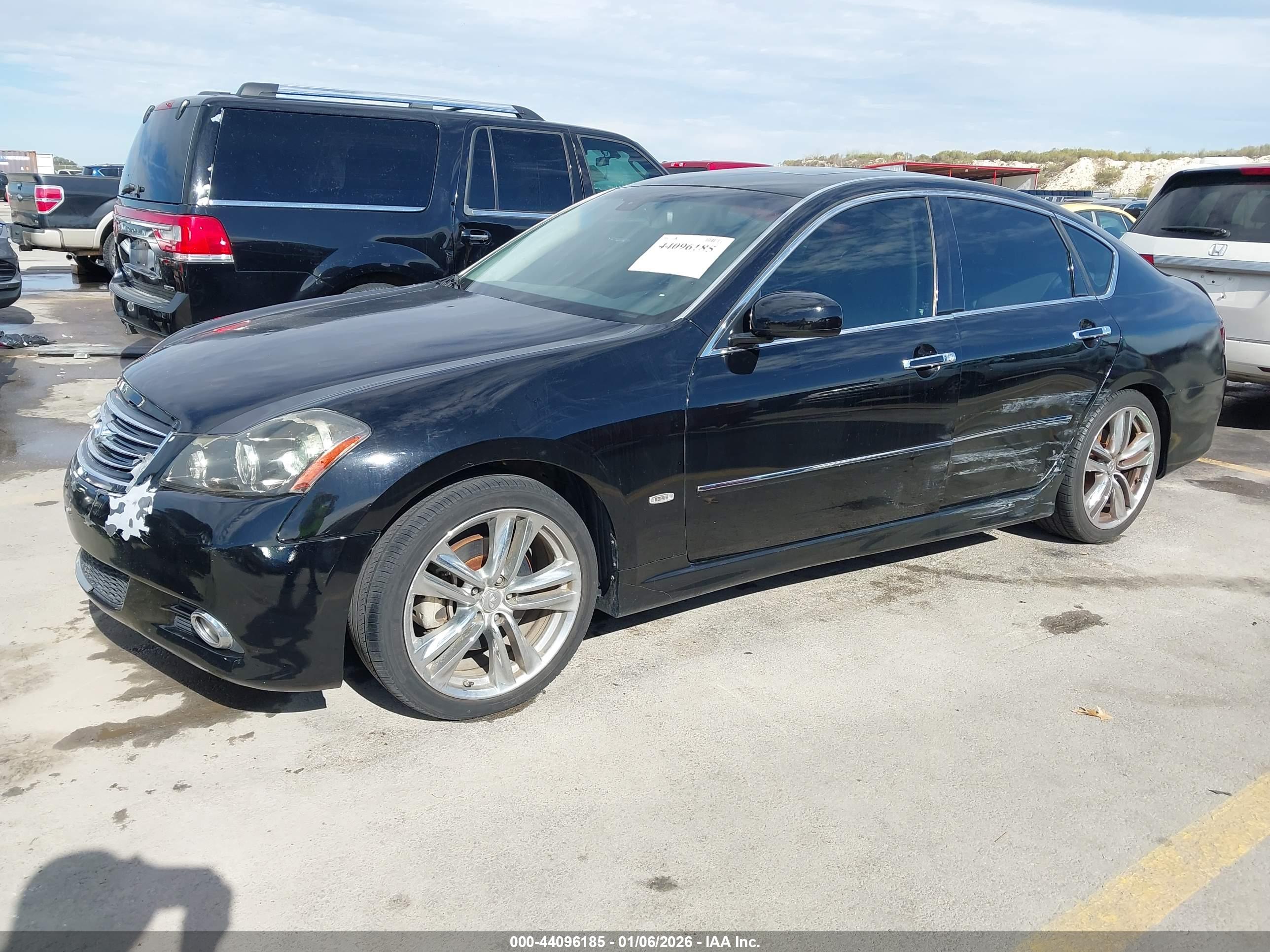 INFINITI M35 image 2