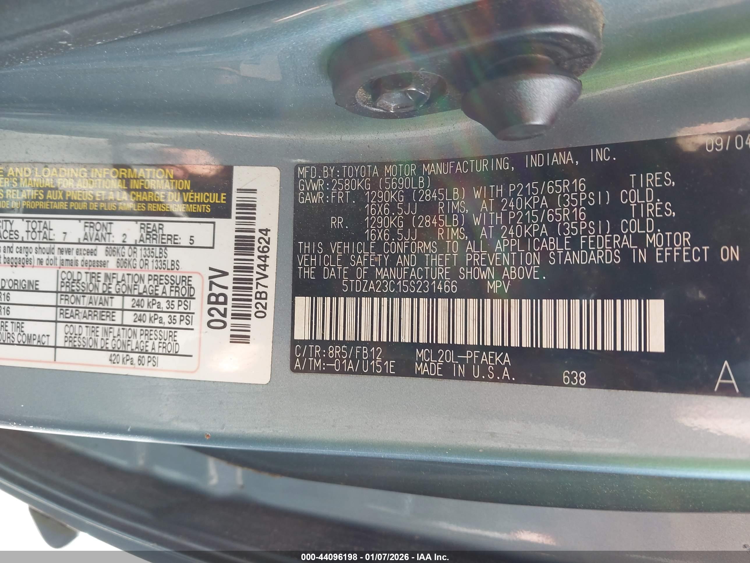 TOYOTA SIENNA image 9