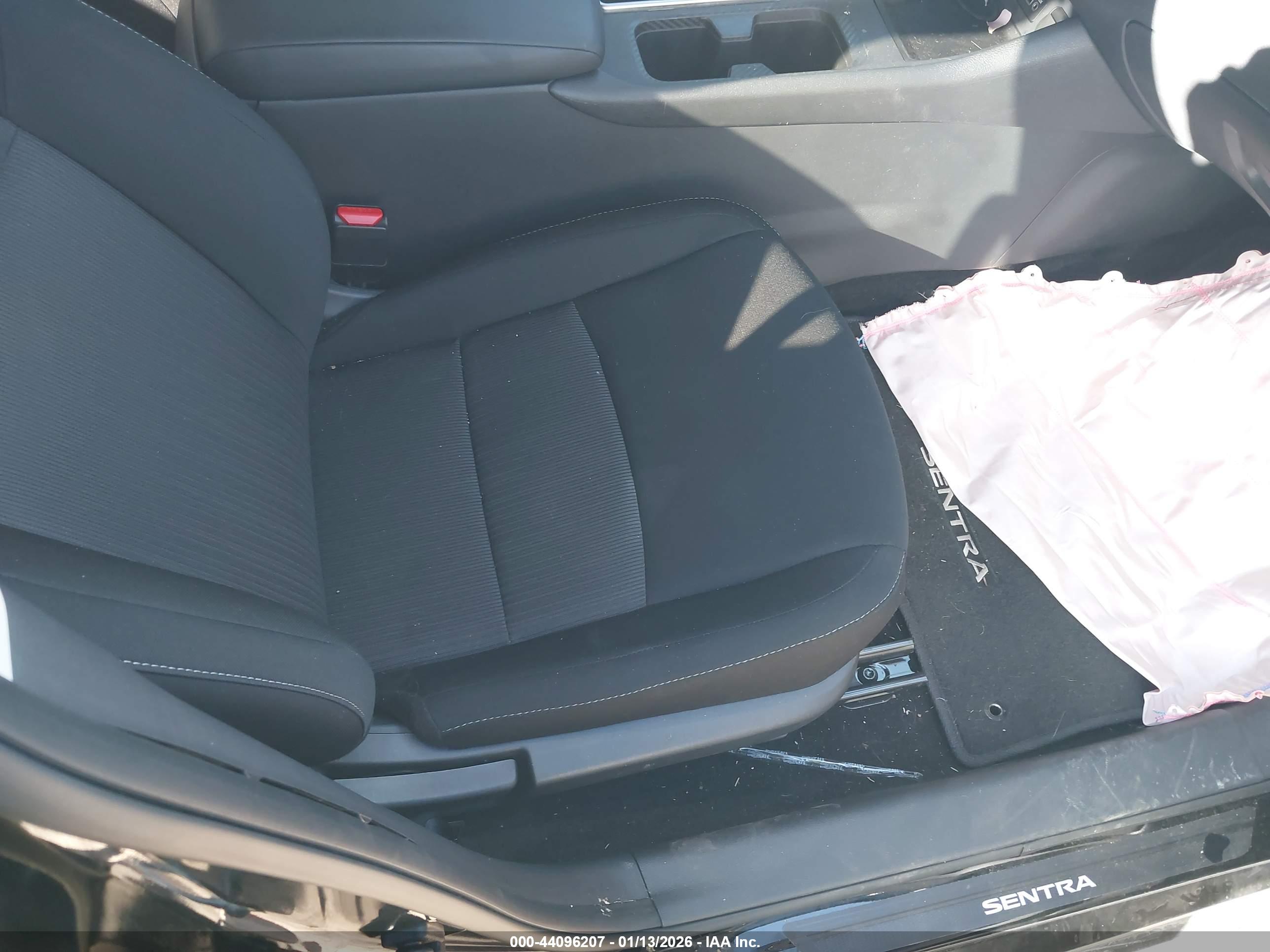NISSAN SENTRA image 5