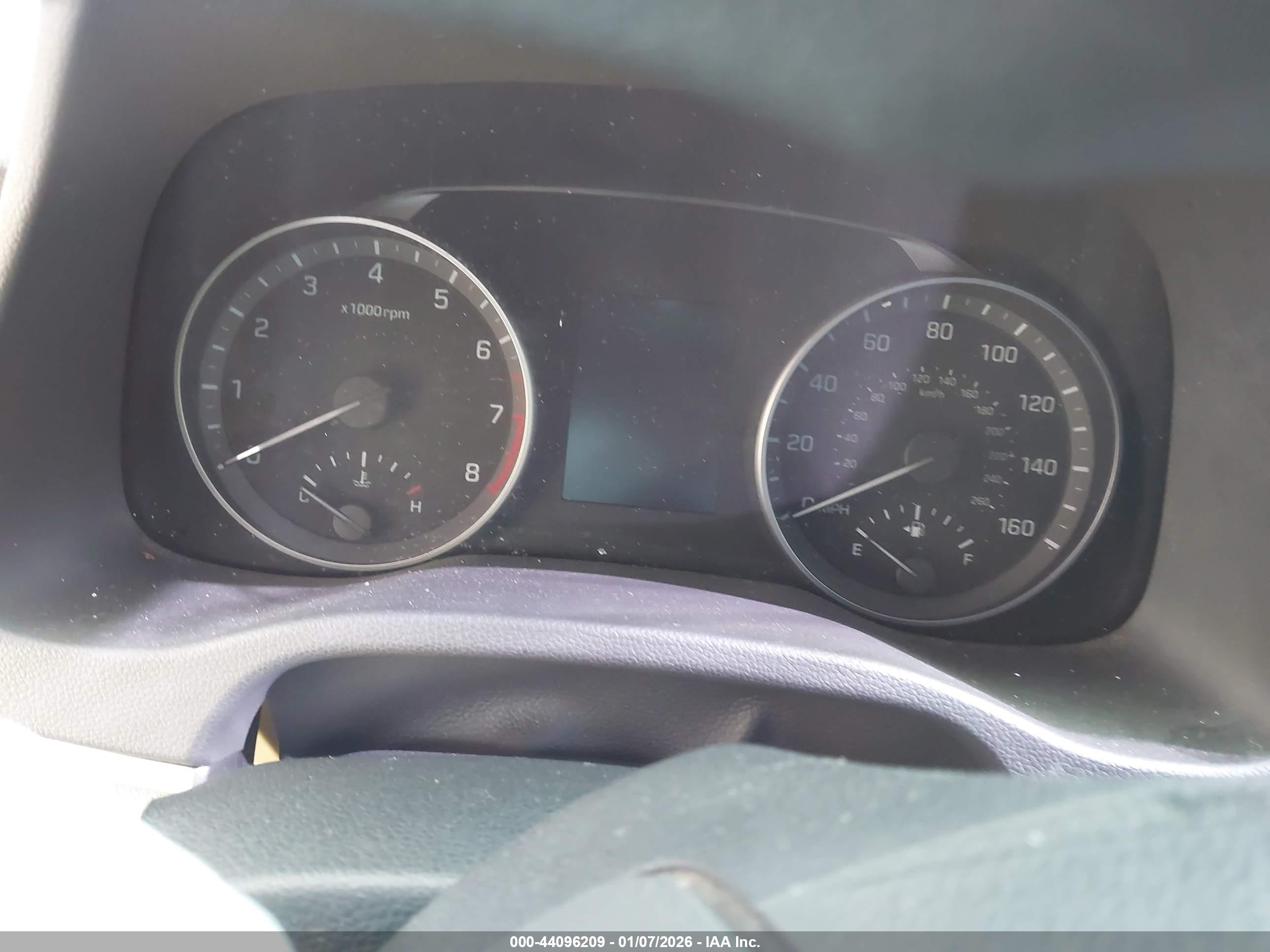 HYUNDAI ELANTRA image 7