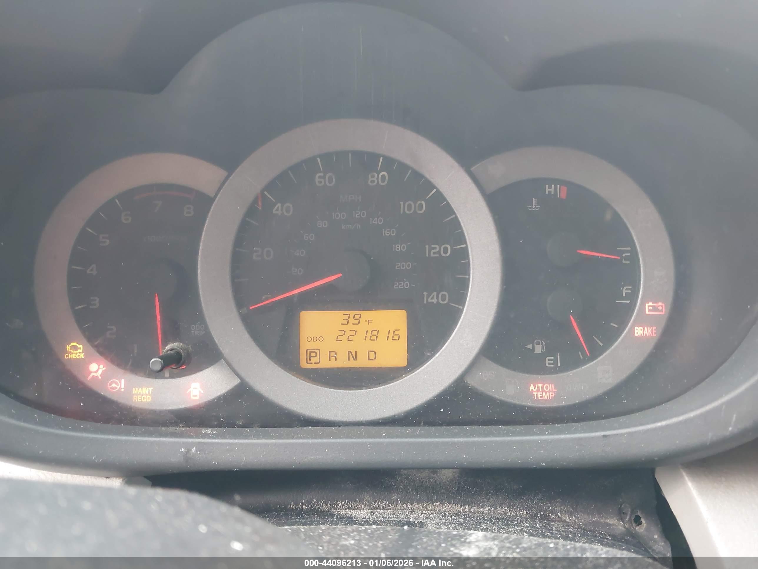 TOYOTA RAV4 image 7