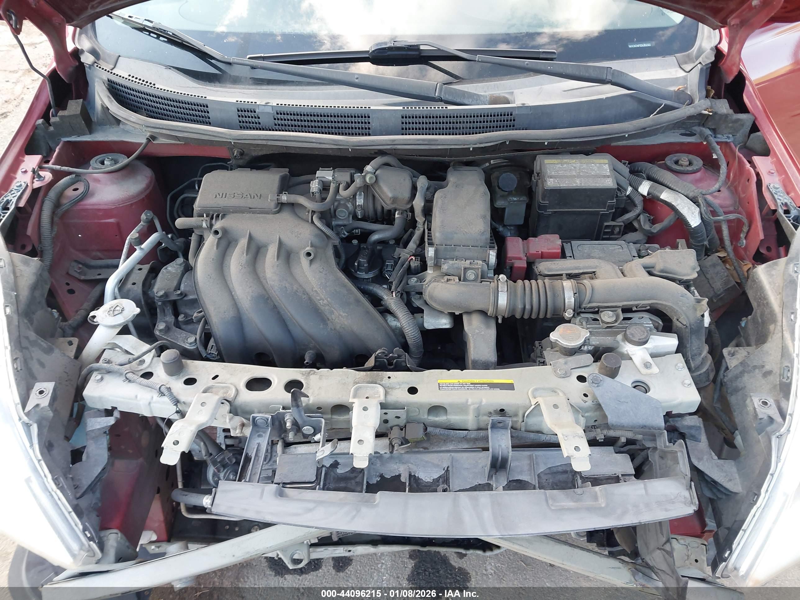 NISSAN VERSA image 10